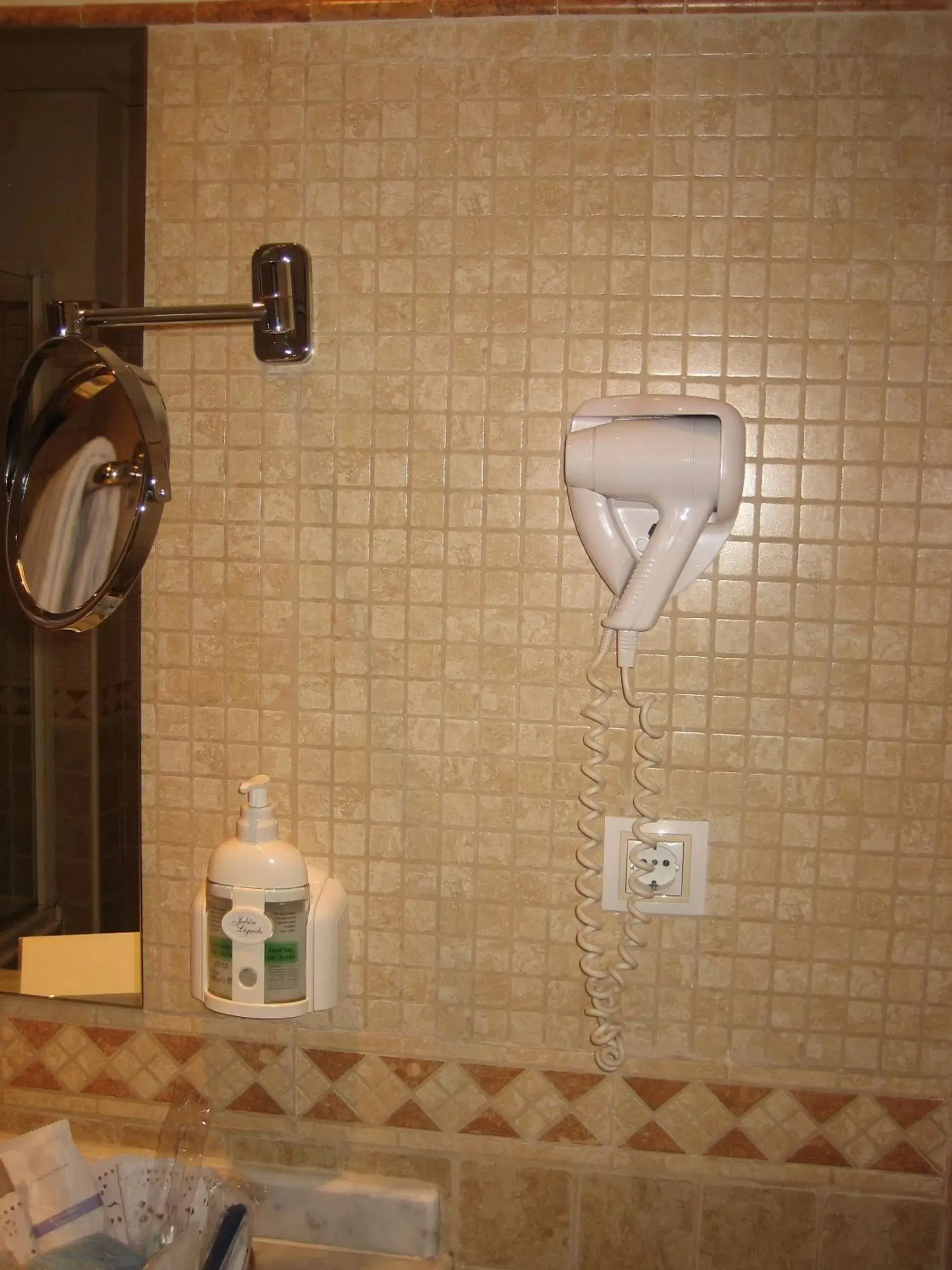 Bathroom in Hotel Santiago