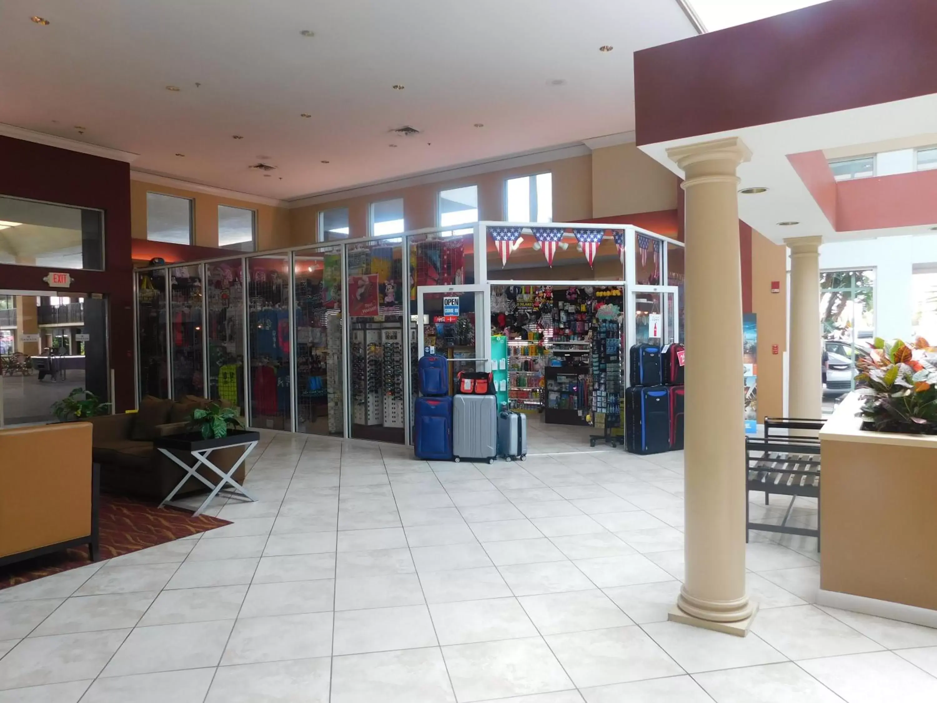 On-site shops in Ramada by Wyndham Kissimmee Gateway