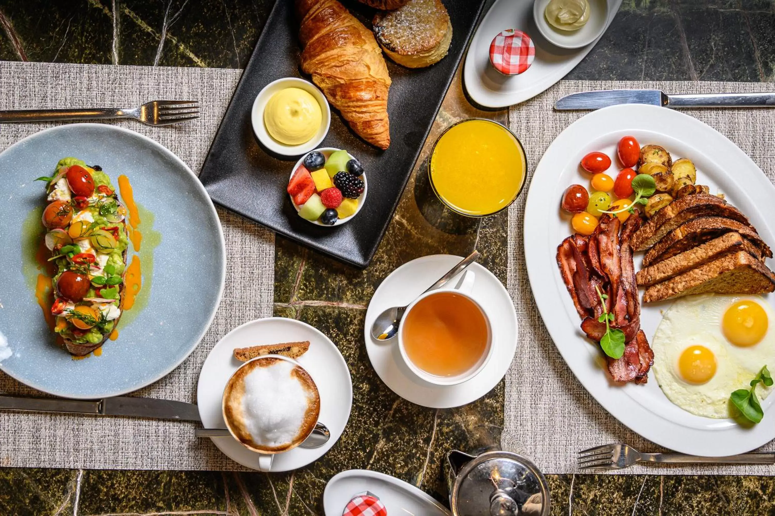 Breakfast in The Hazelton Hotel