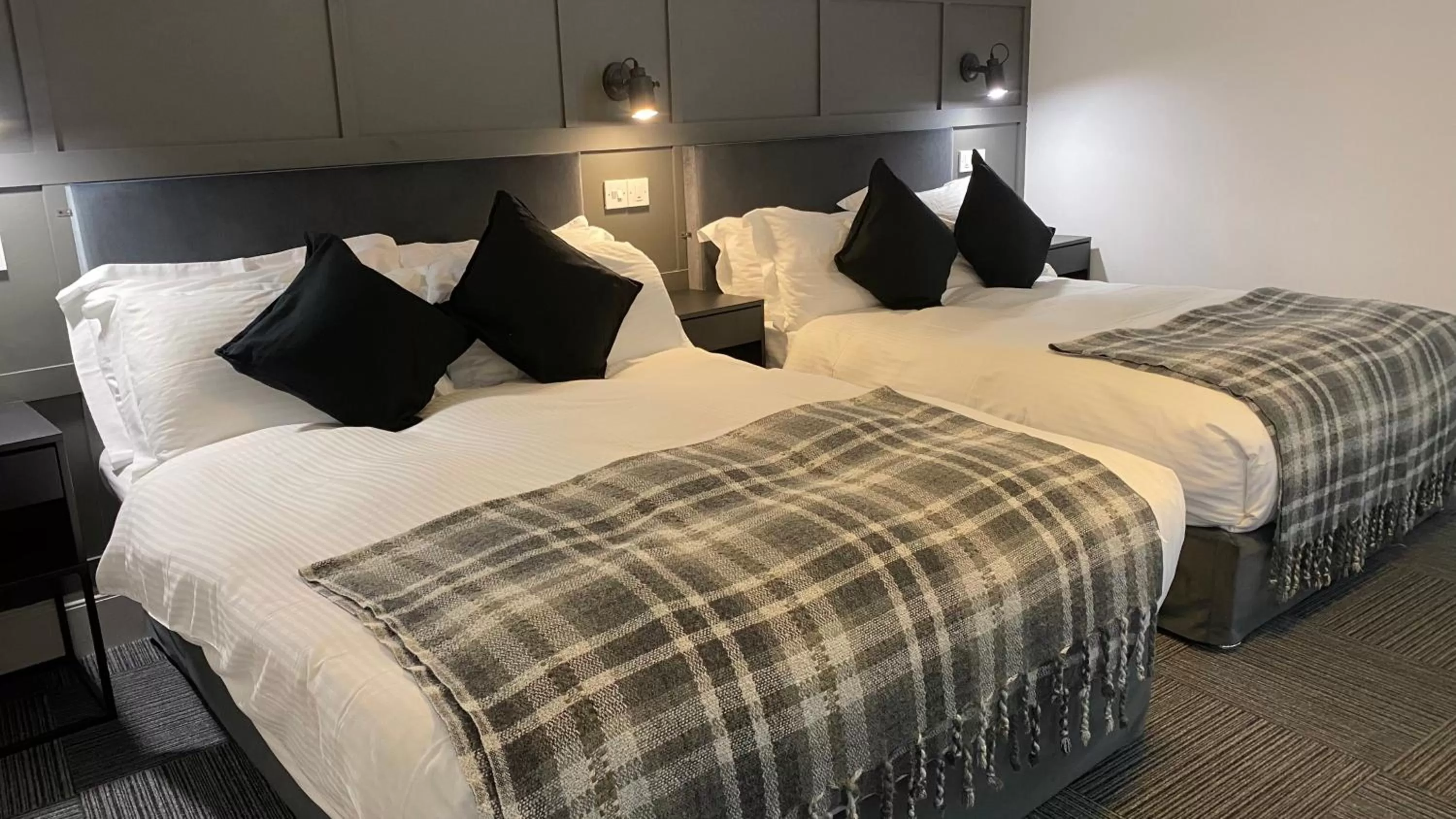 Bed in Siberia Bar & Hotel