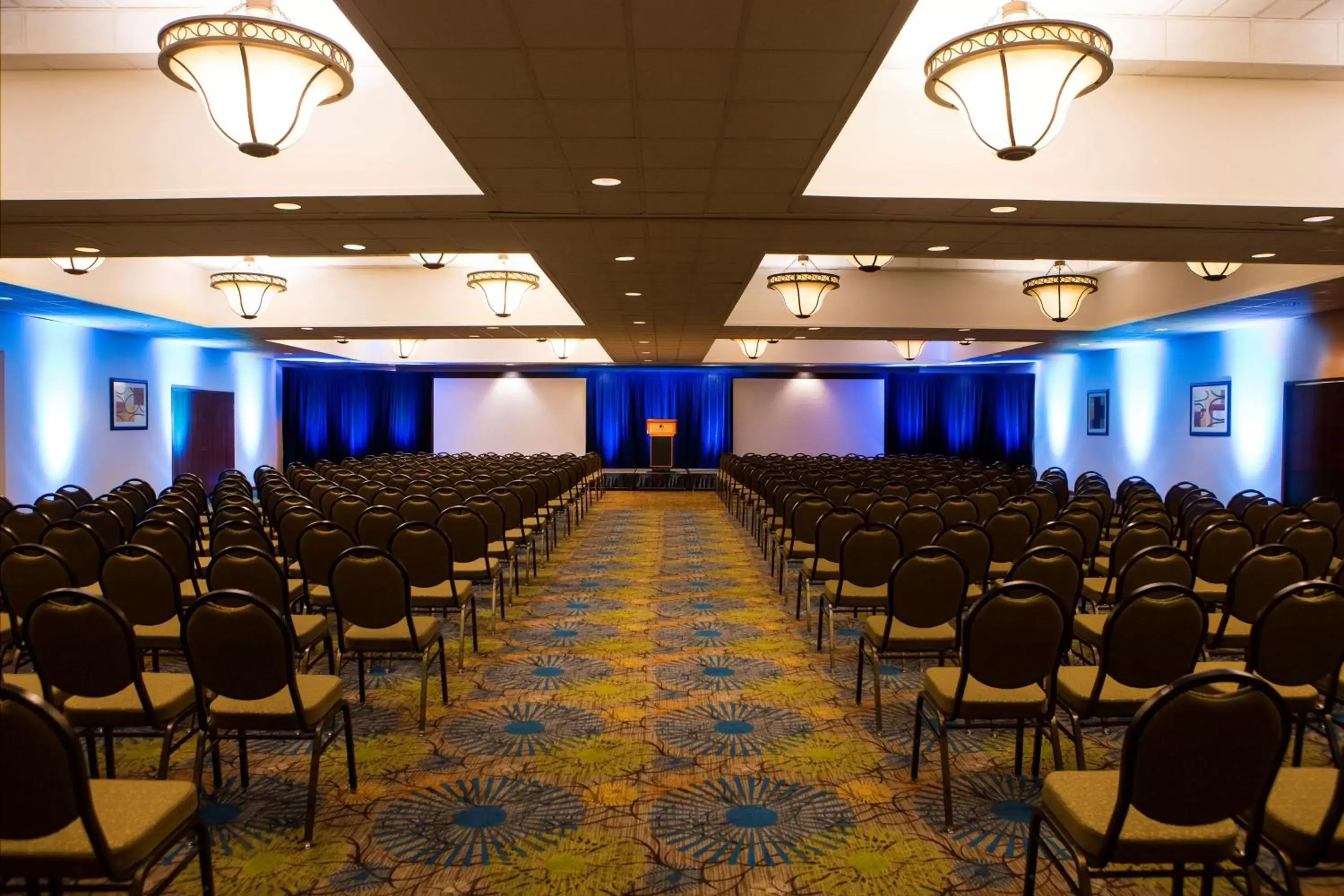 Meeting/conference room in DoubleTree by Hilton Portland, ME