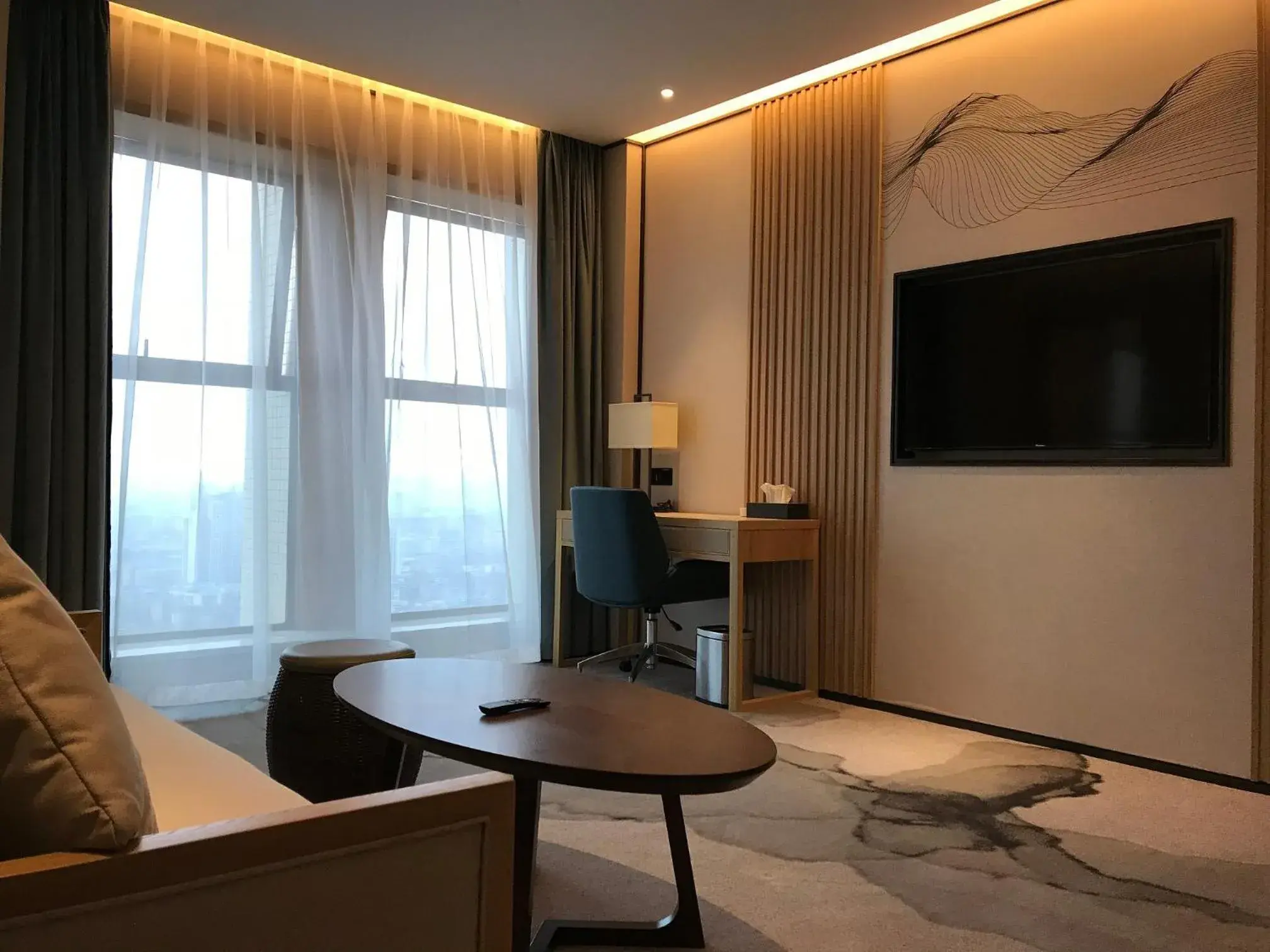 TV and multimedia, TV/Entertainment Center in Mercure Chengdu Huapaifang