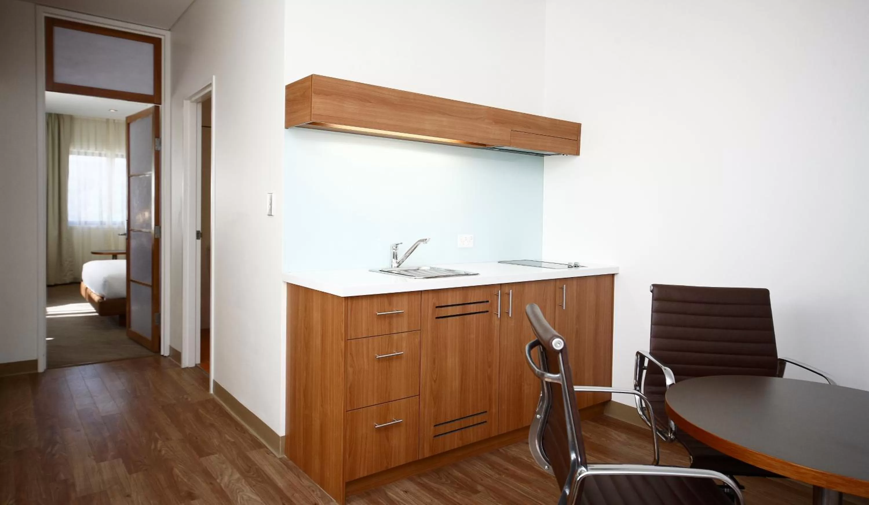 Kitchen or kitchenette in Novotel Canberra