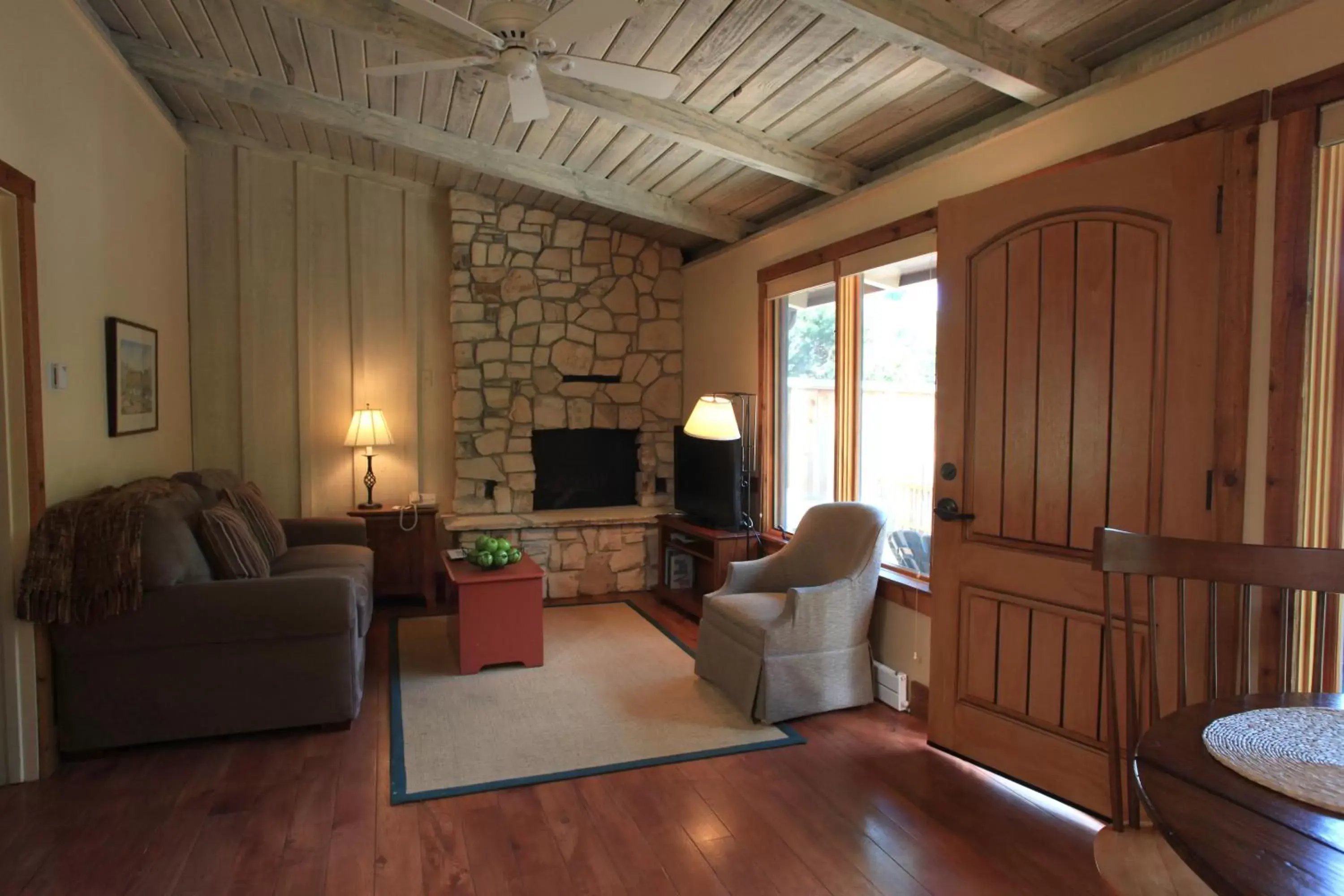 Living room, Seating Area in Carmel Valley Lodge