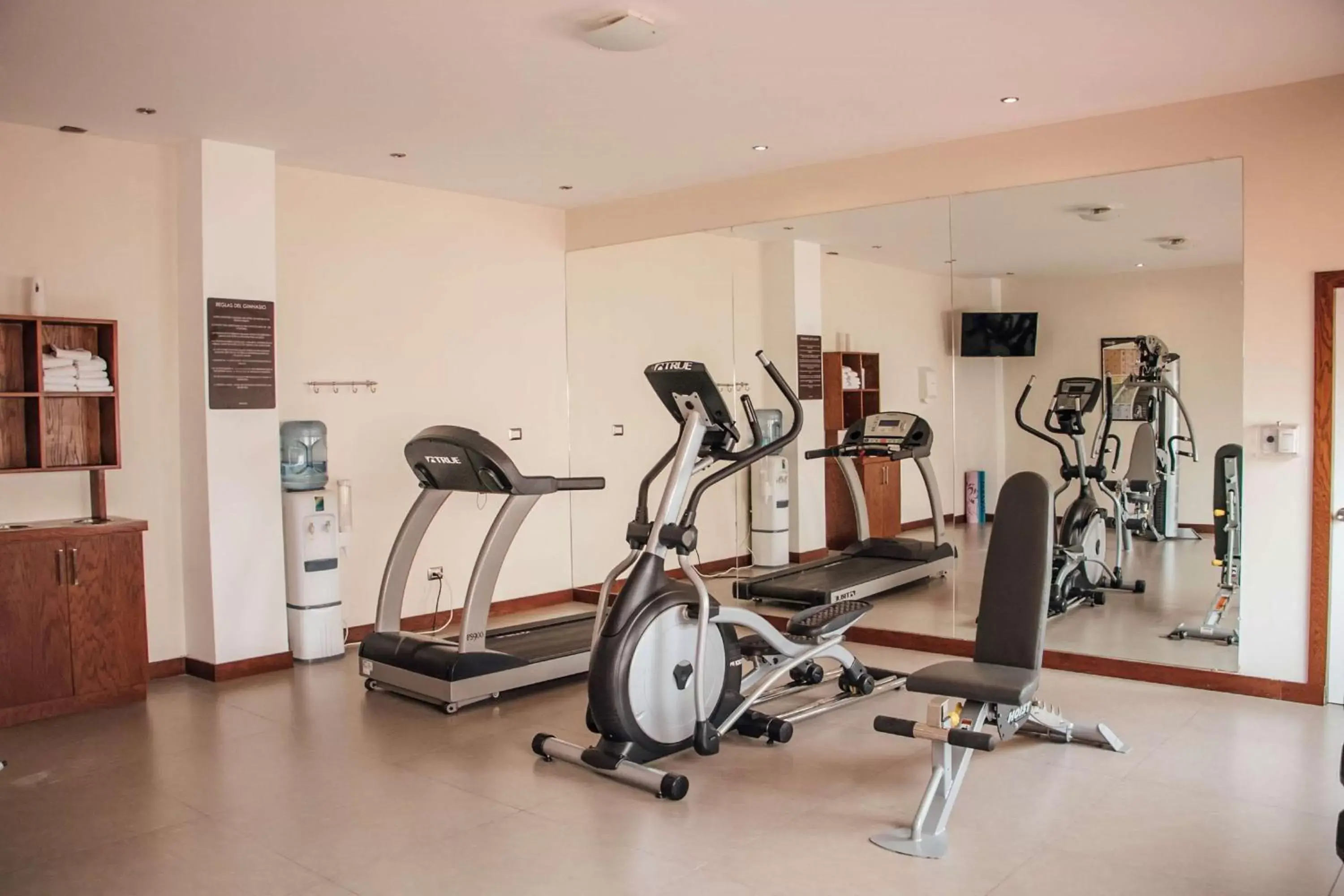 Fitness centre/facilities in Best Western Cumbres Inn Cd. Cuauhtemoc Fitness centre/facilities in Best Western Cumbres Inn Cd. Cuauhtemoc