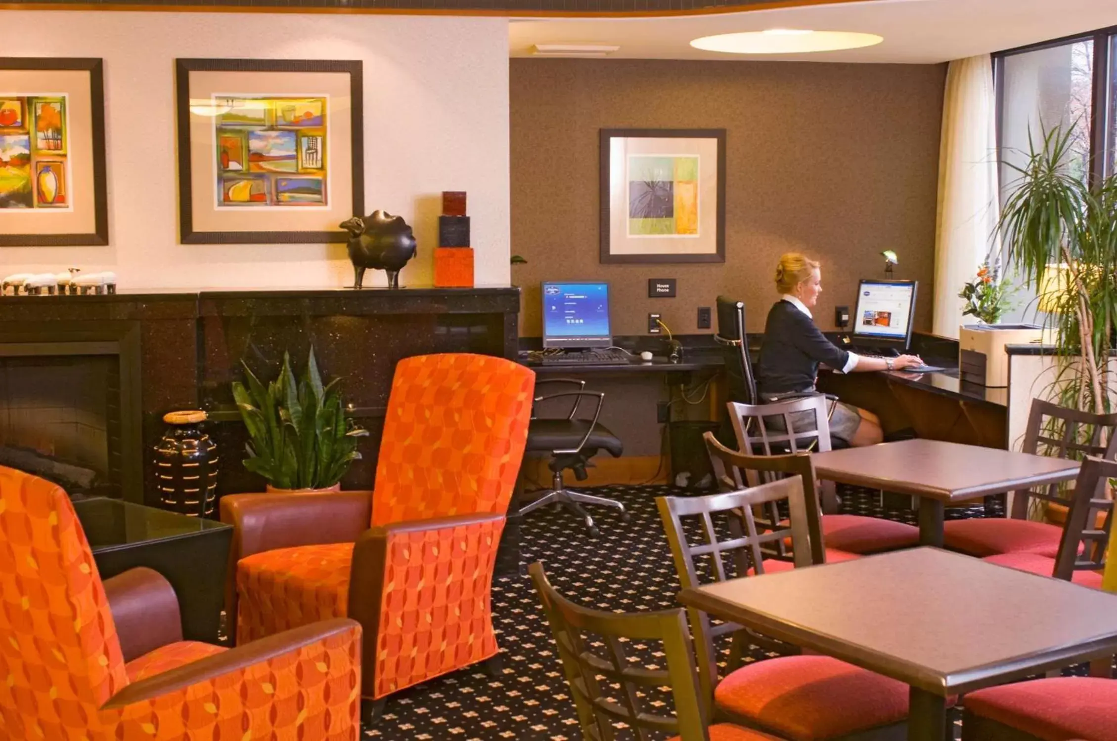 Lobby or reception, Restaurant/Places to Eat in Hampton Inn Lancaster