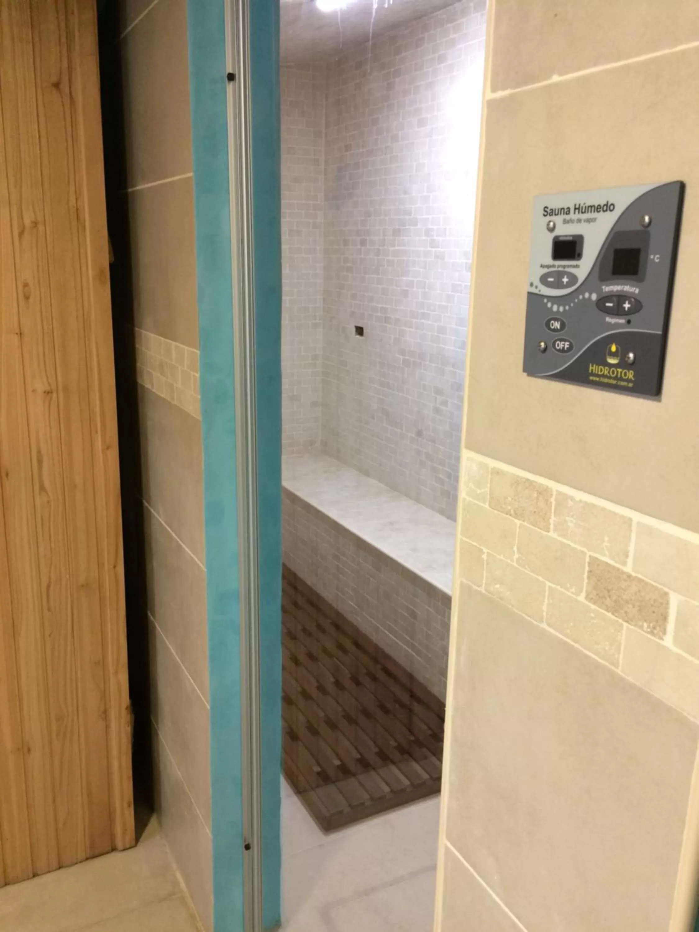 Steam room in La Ysidora Hotel & Spa