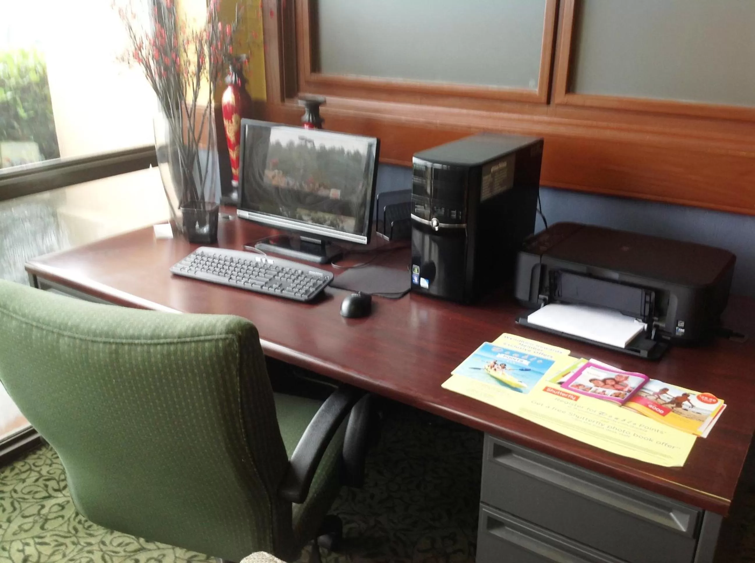 Business facilities in Days Inn by Wyndham Fayetteville-South/I-95 Exit 49