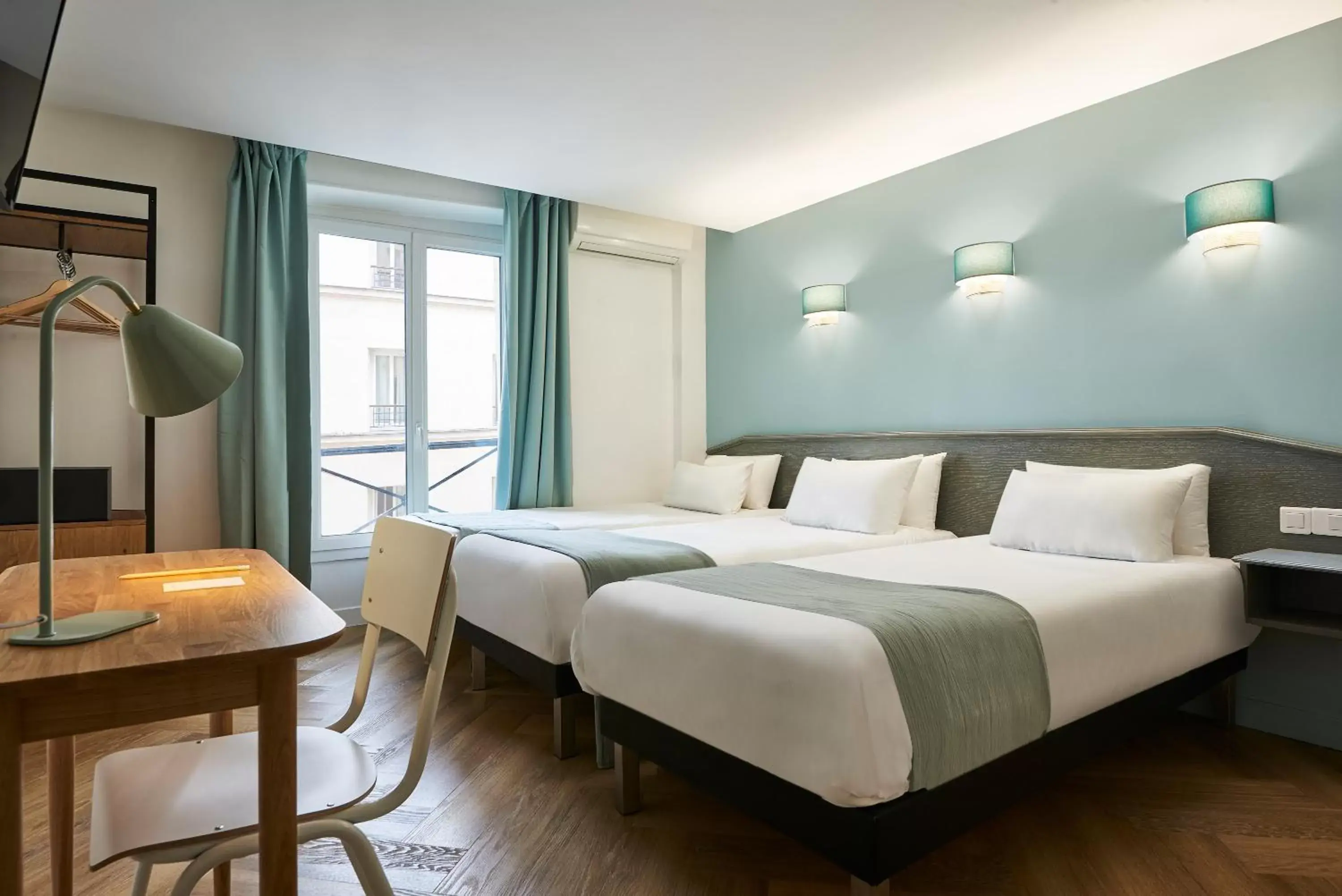 Bedroom, Bed in Hôtel Kabanel