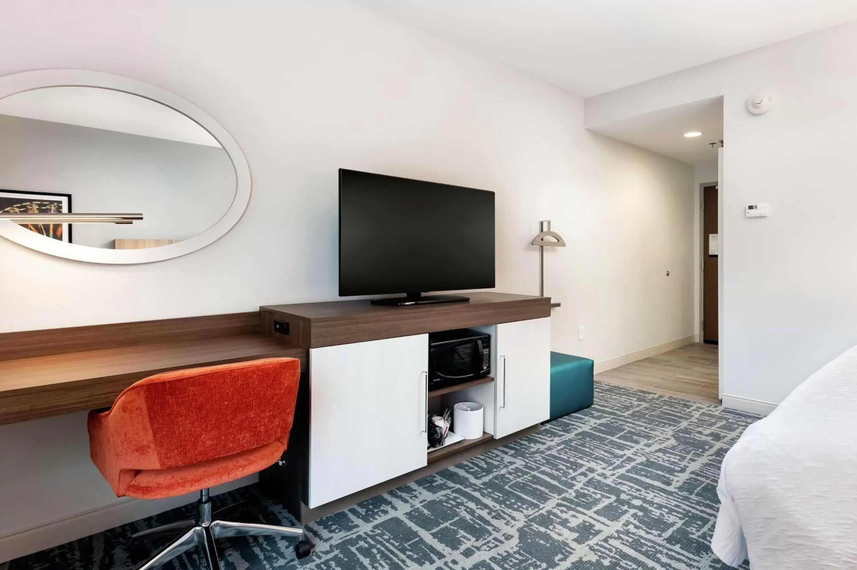 Bedroom, Bed in Hampton Inn Acworth Bedroom, Bed in Hampton Inn Acworth
