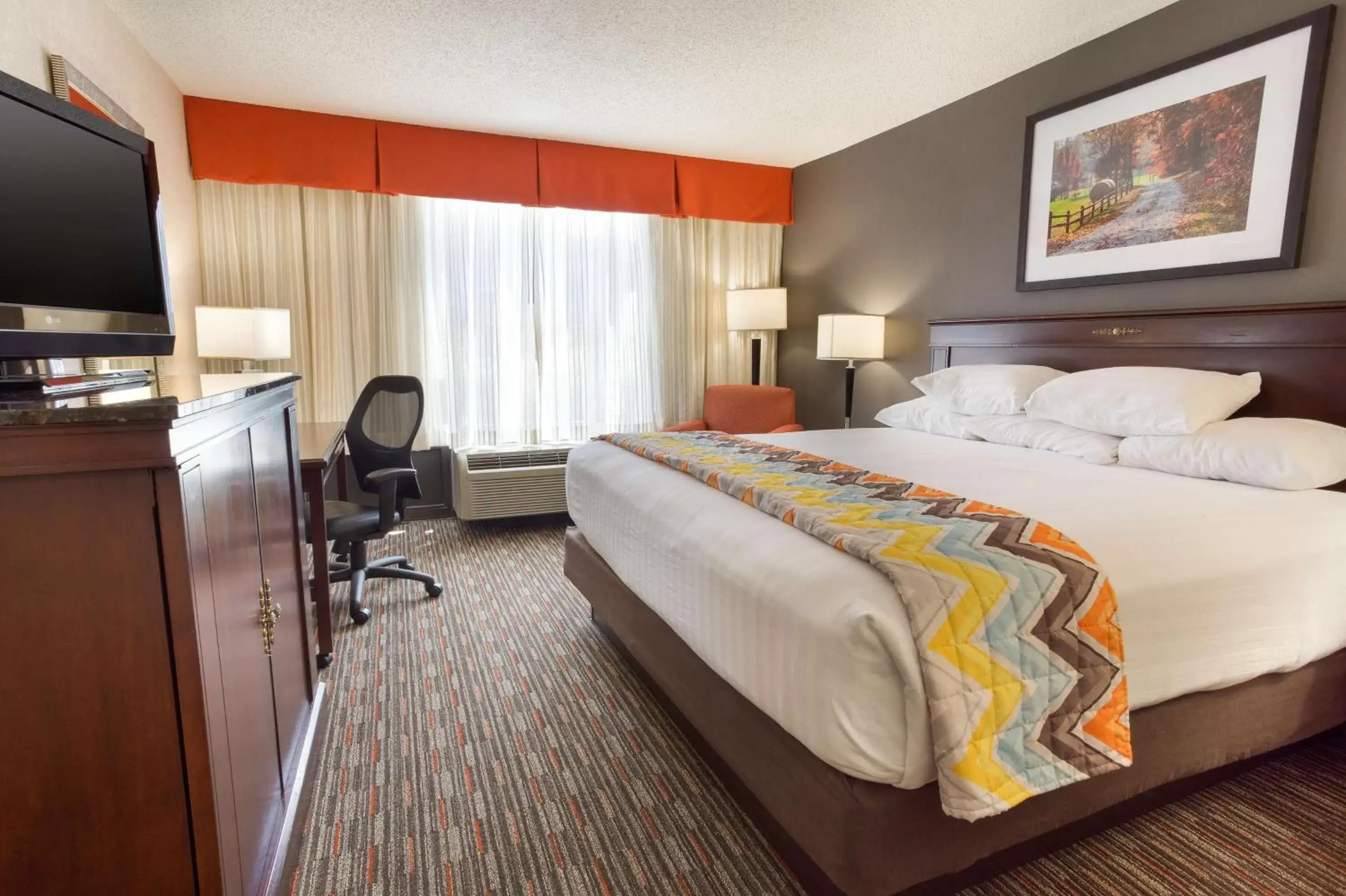 Deluxe King Room in Pear Tree Inn Terre Haute Deluxe King Room in Pear Tree Inn Terre Haute