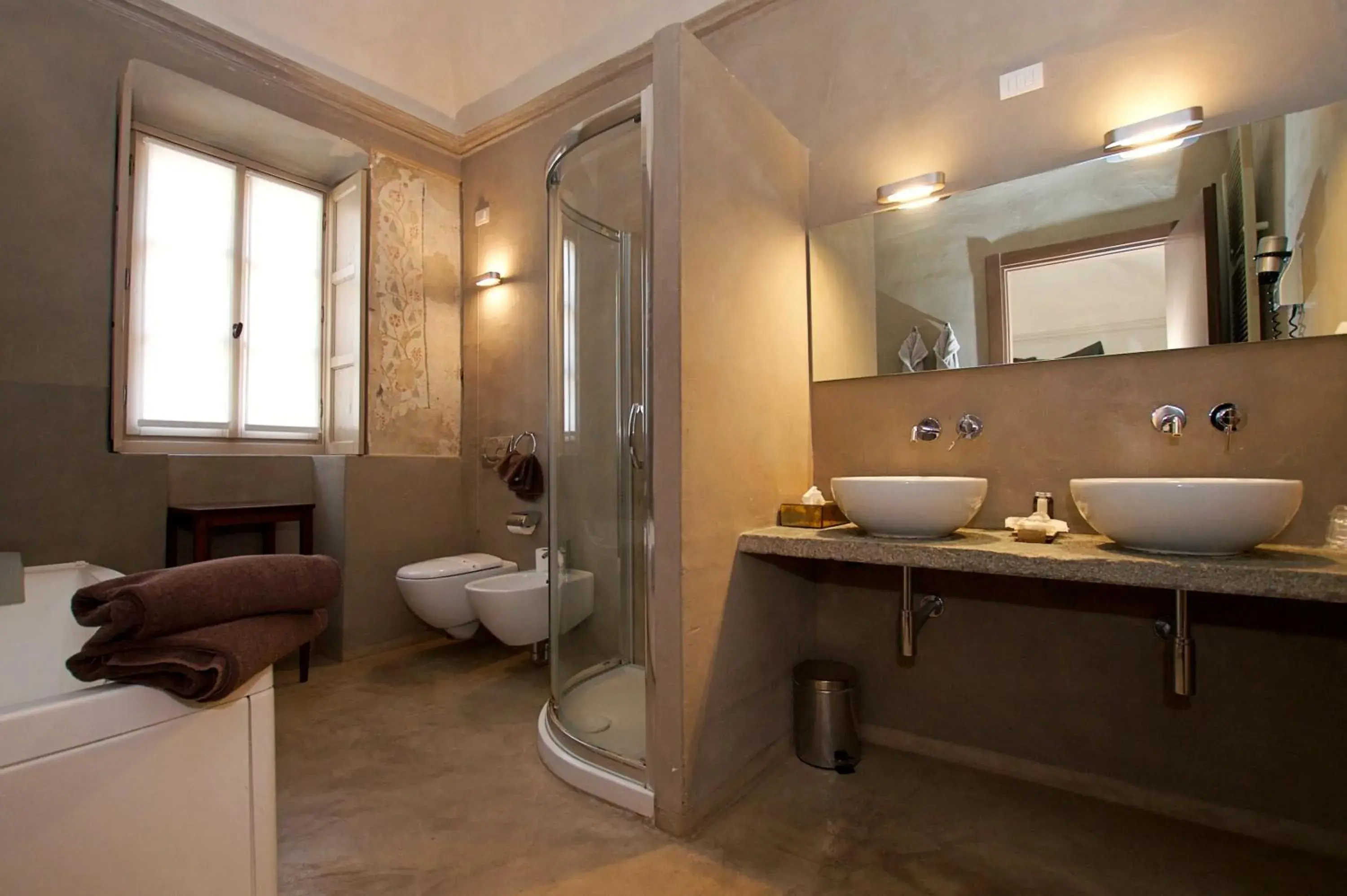 Shower, Bathroom in Hotel San Giovanni Resort