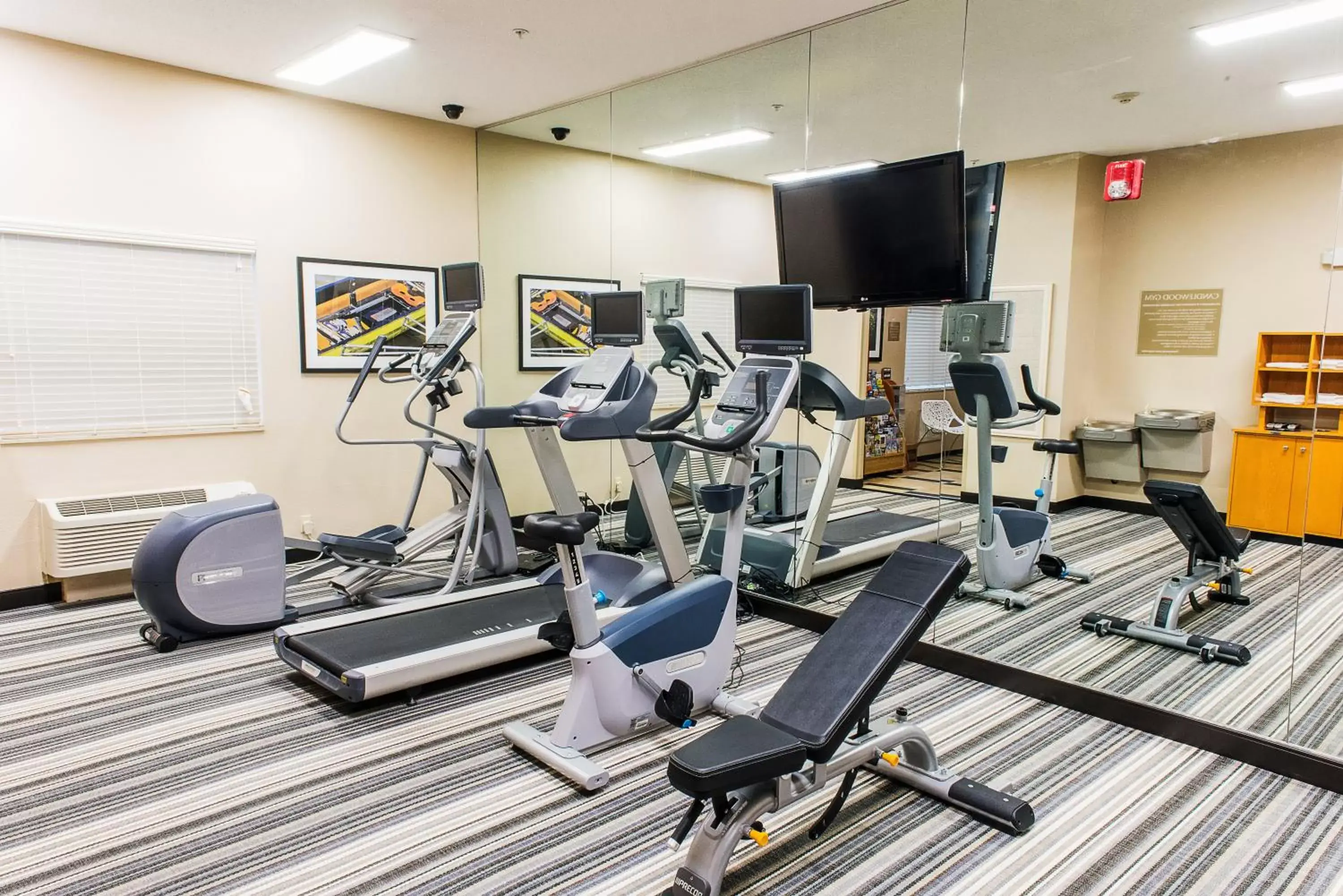Spa and wellness centre/facilities, Fitness Center/Facilities in Candlewood Suites Virginia Beach Town Center, an IHG Hotel