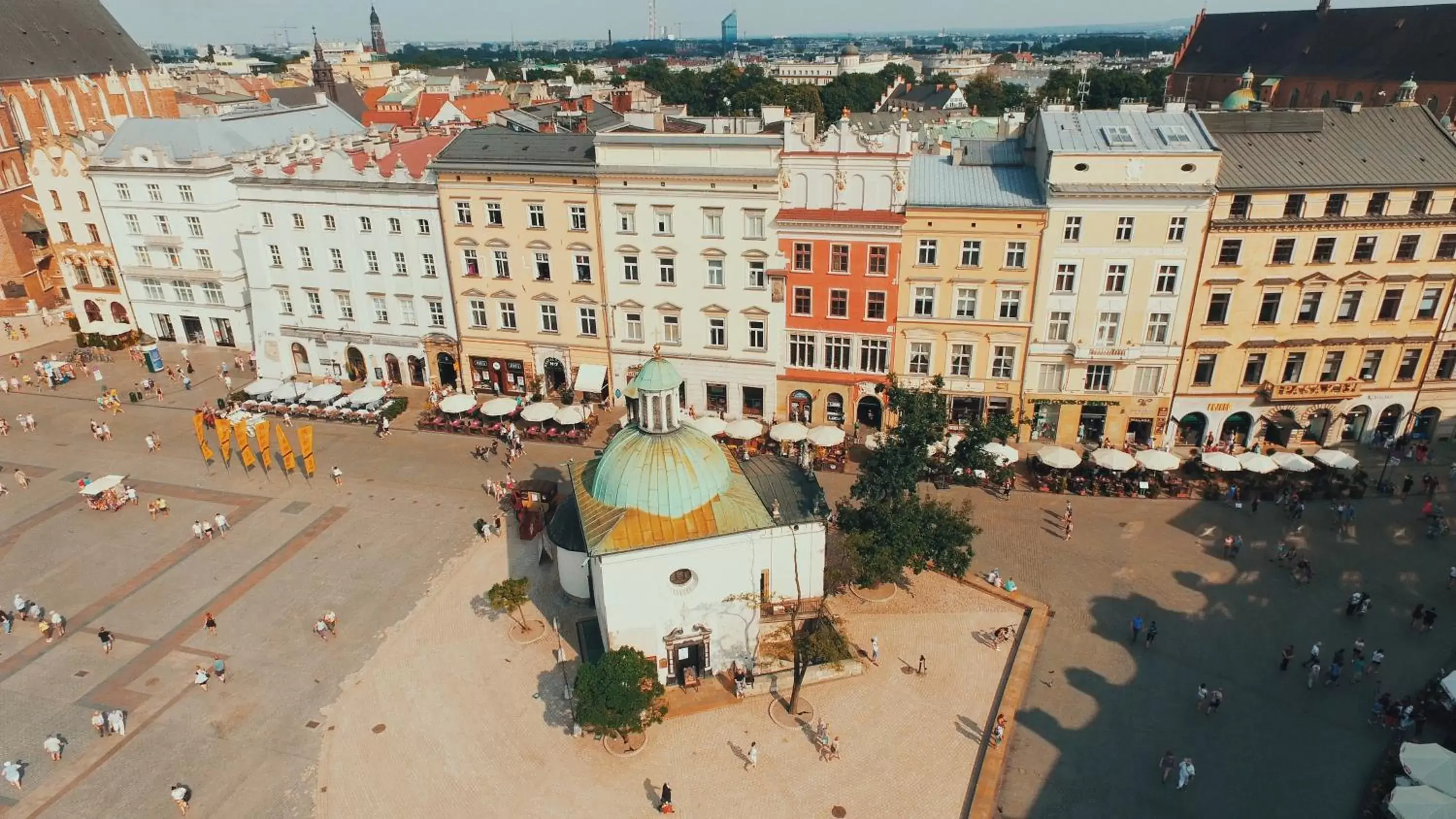 Facade/entrance, Bird's-eye View in Venetian House Market Square Aparthotel