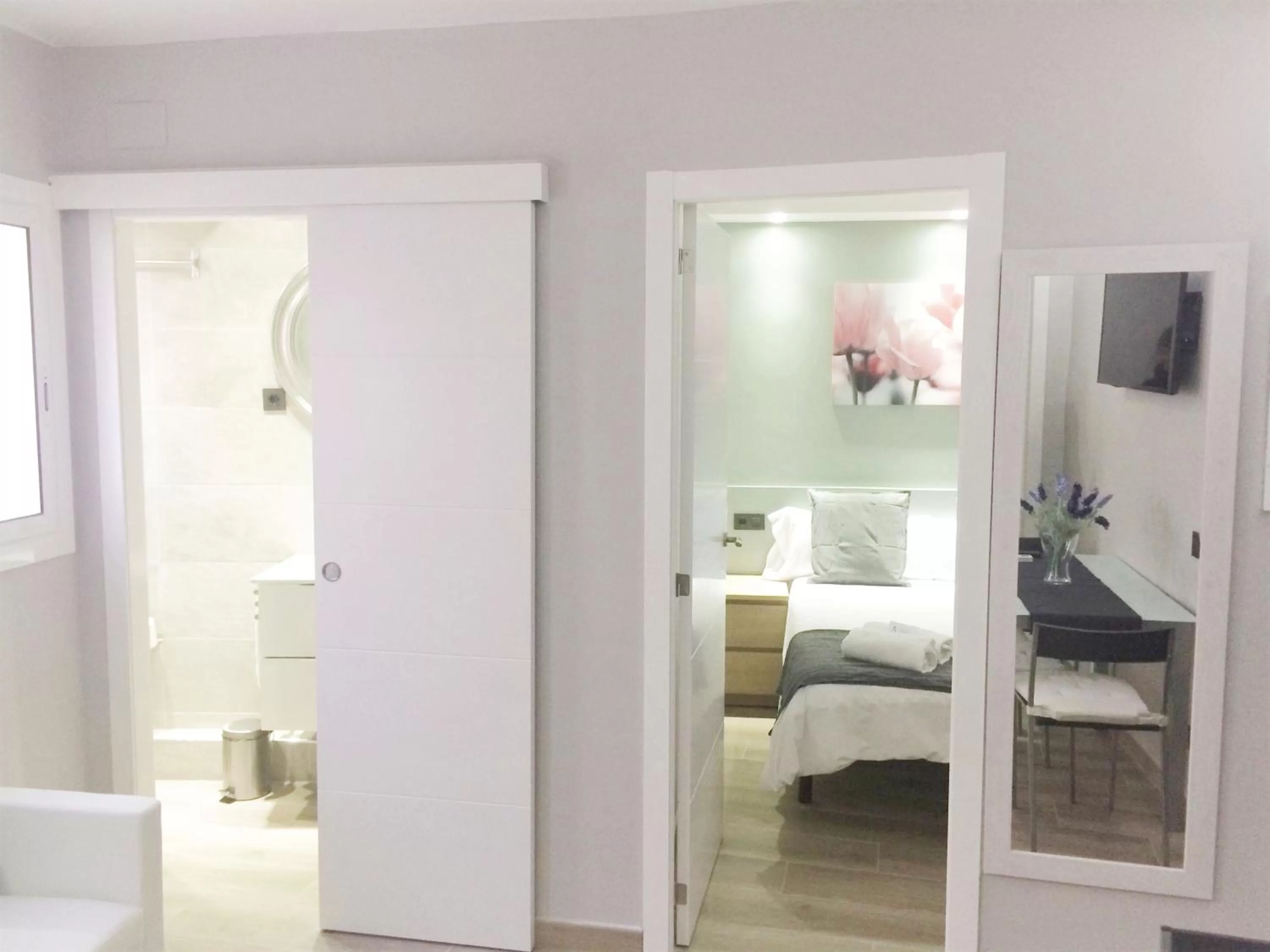 Bedroom, Bed in Barcelona Fifteen central Aparthotel