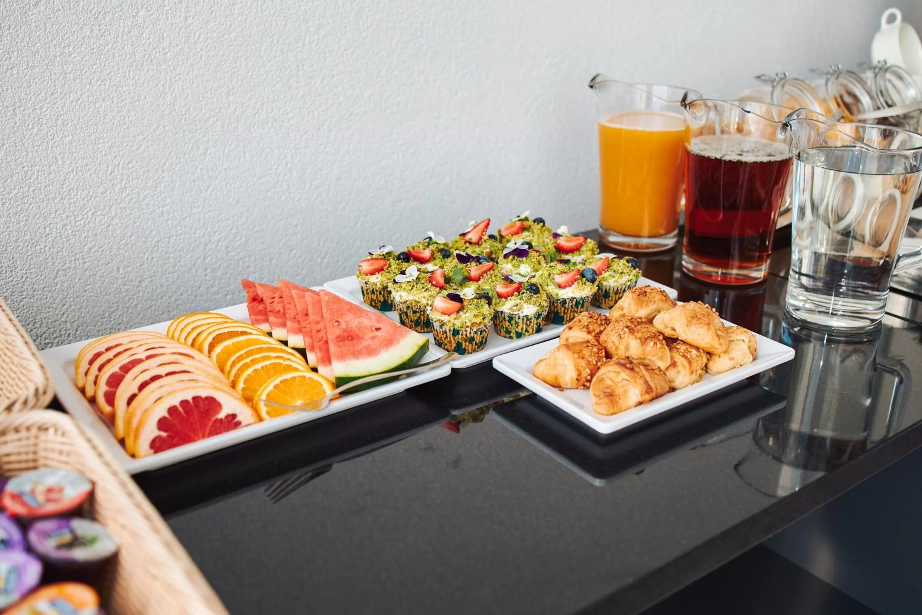 Food and drinks in Molo Park Aparthotel