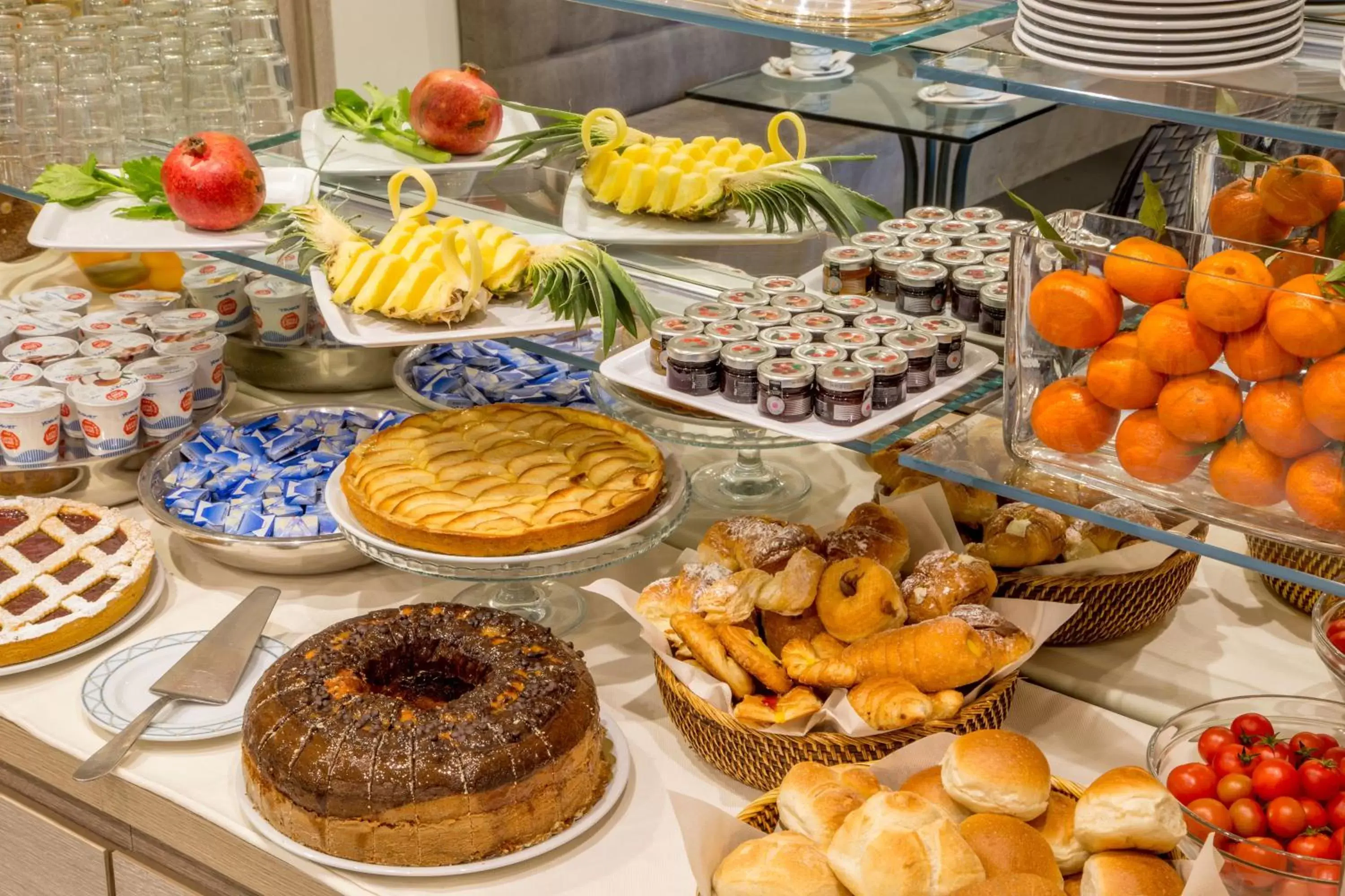 Buffet breakfast, Food in Ludovisi Palace Hotel