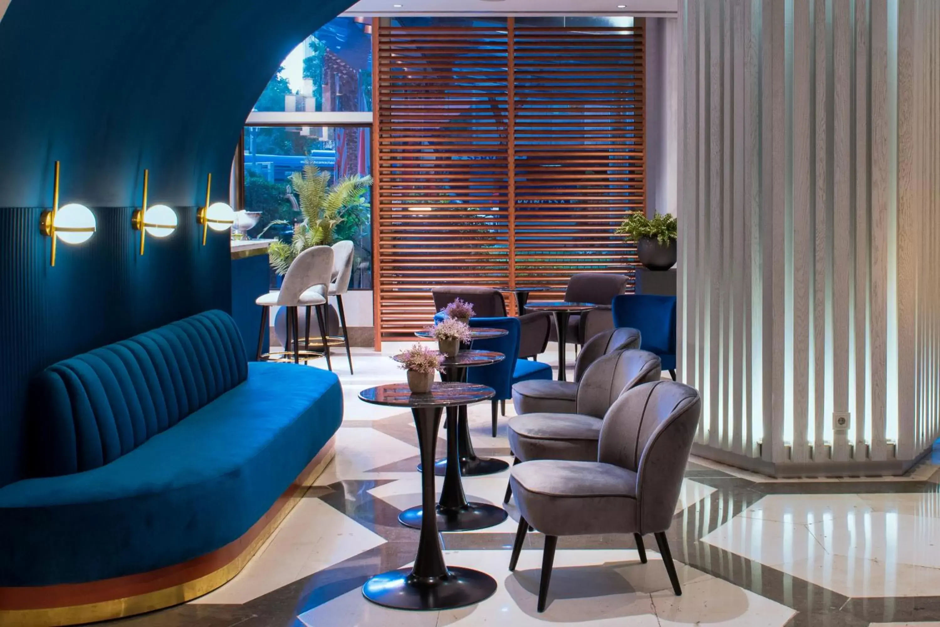 Lounge or bar, Seating Area in Hotel Princesa Plaza Madrid