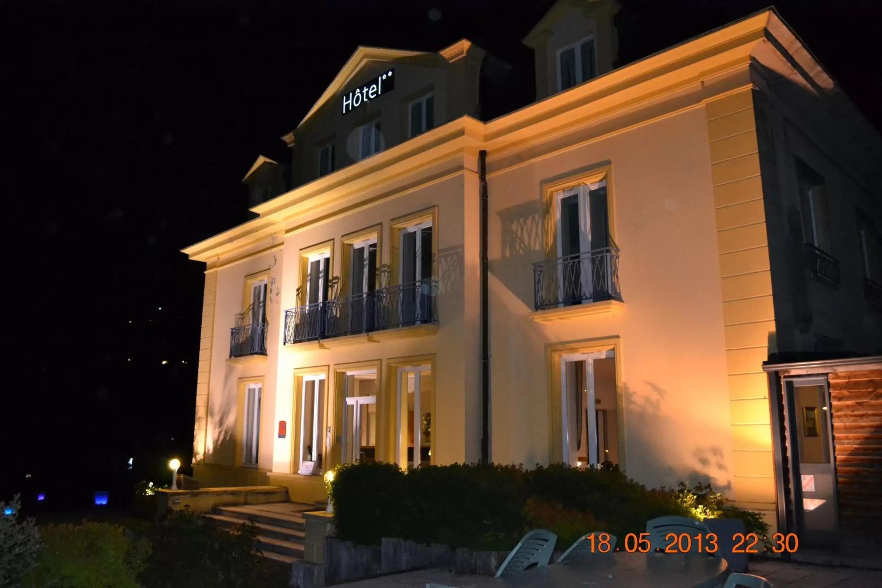 Facade/entrance, Property Building in La Demeure des 2 Trésors