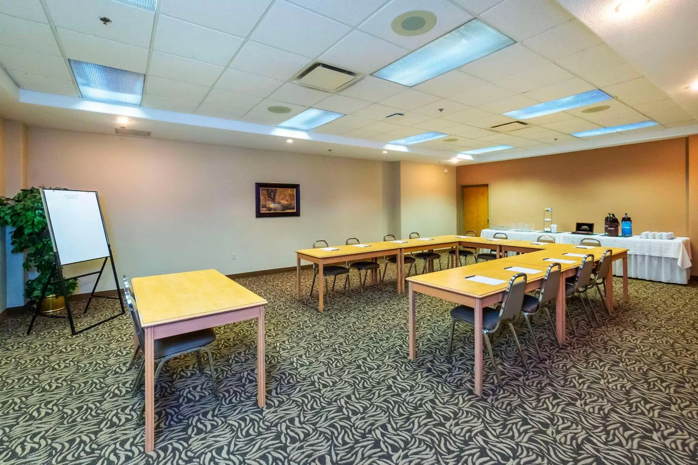 Meeting/conference room in Comfort Inn & Suites Salmon Arm