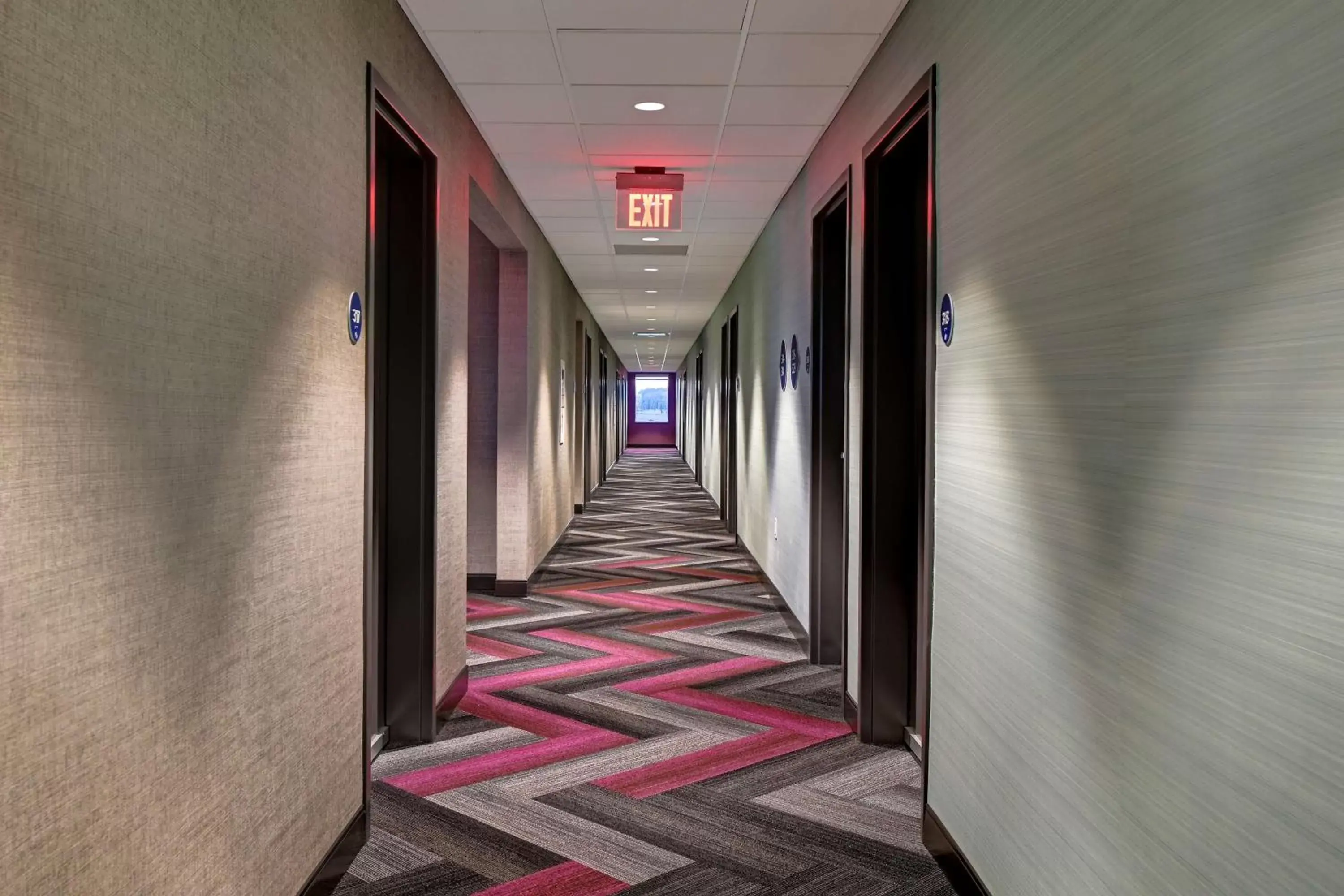 Photo of the whole room in Tru By Hilton Tahlequah, Ok Photo of the whole room in Tru By Hilton Tahlequah, Ok