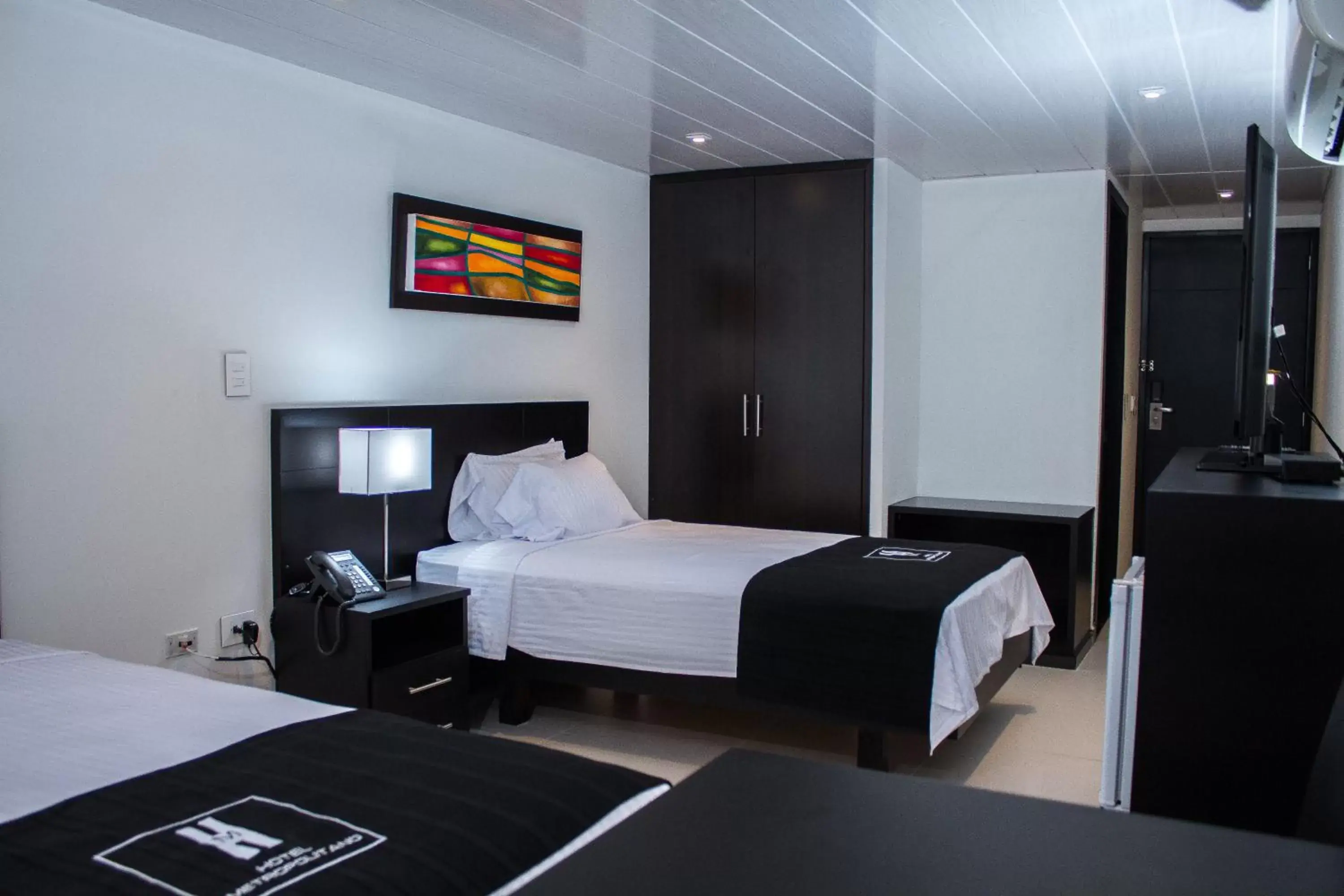 Bedroom, Room Photo in Hotel Metropolitano