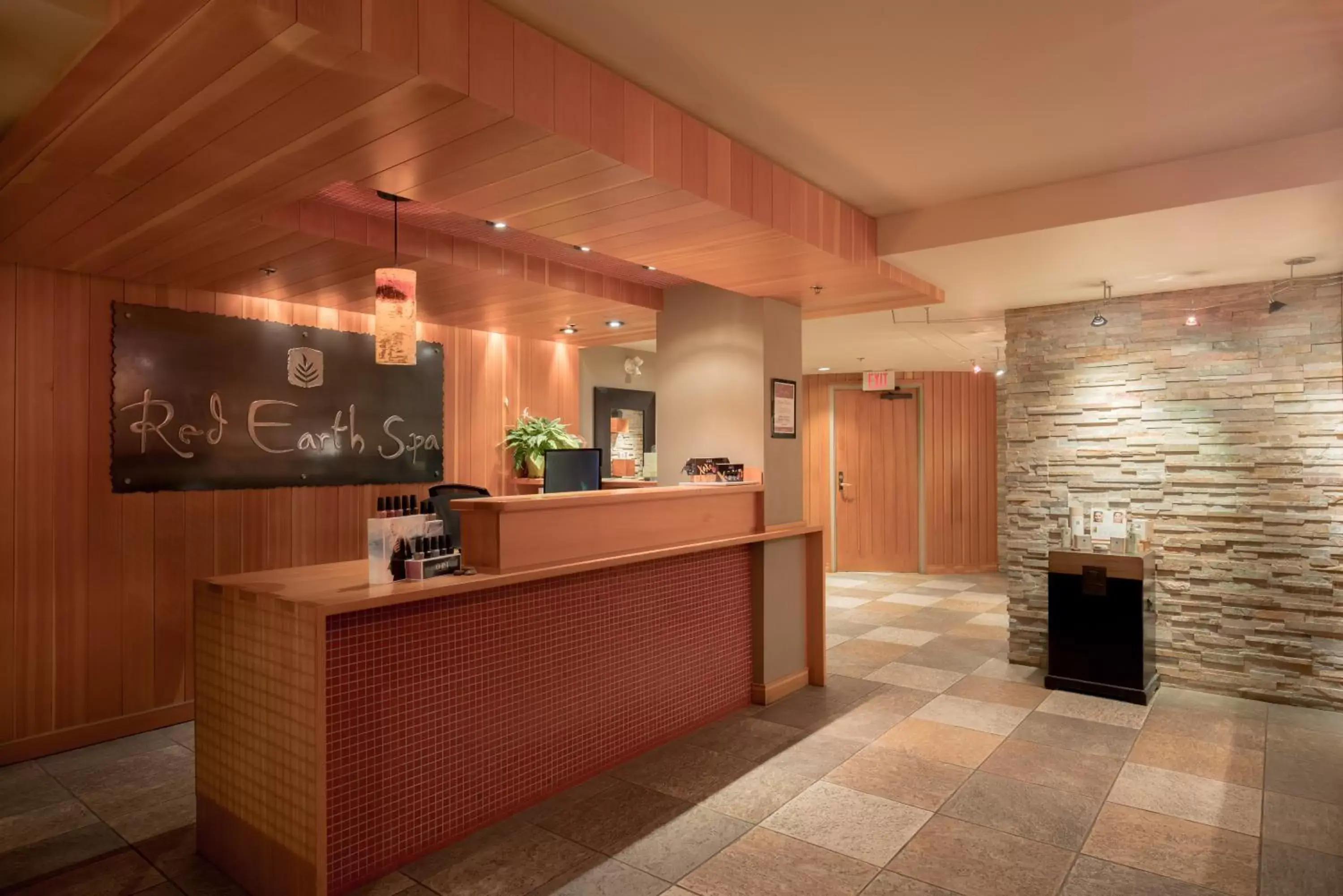 Spa and wellness centre/facilities, Lobby/Reception in Banff Caribou Lodge and Spa