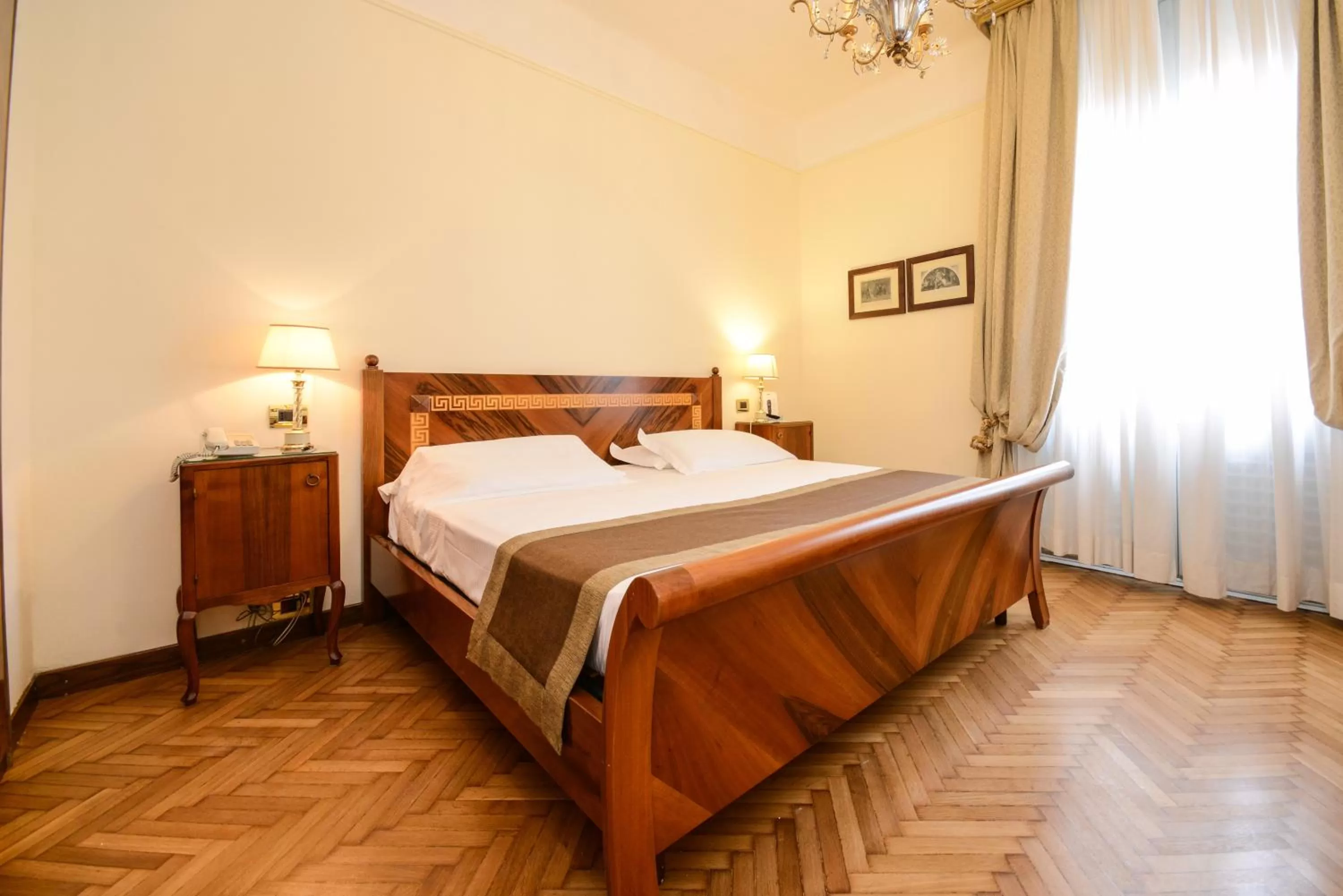 Bedroom, Bed in Hotel Vittoria