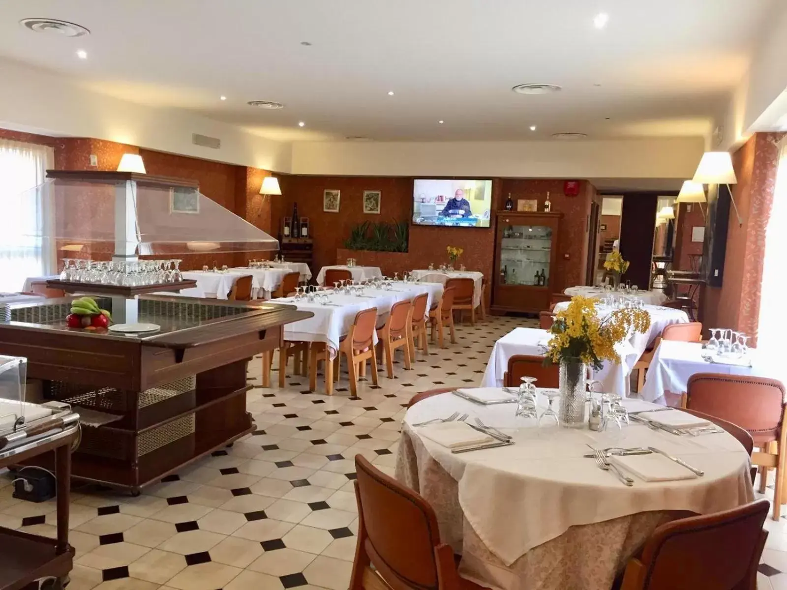 Restaurant/Places to Eat in Modo Hotel