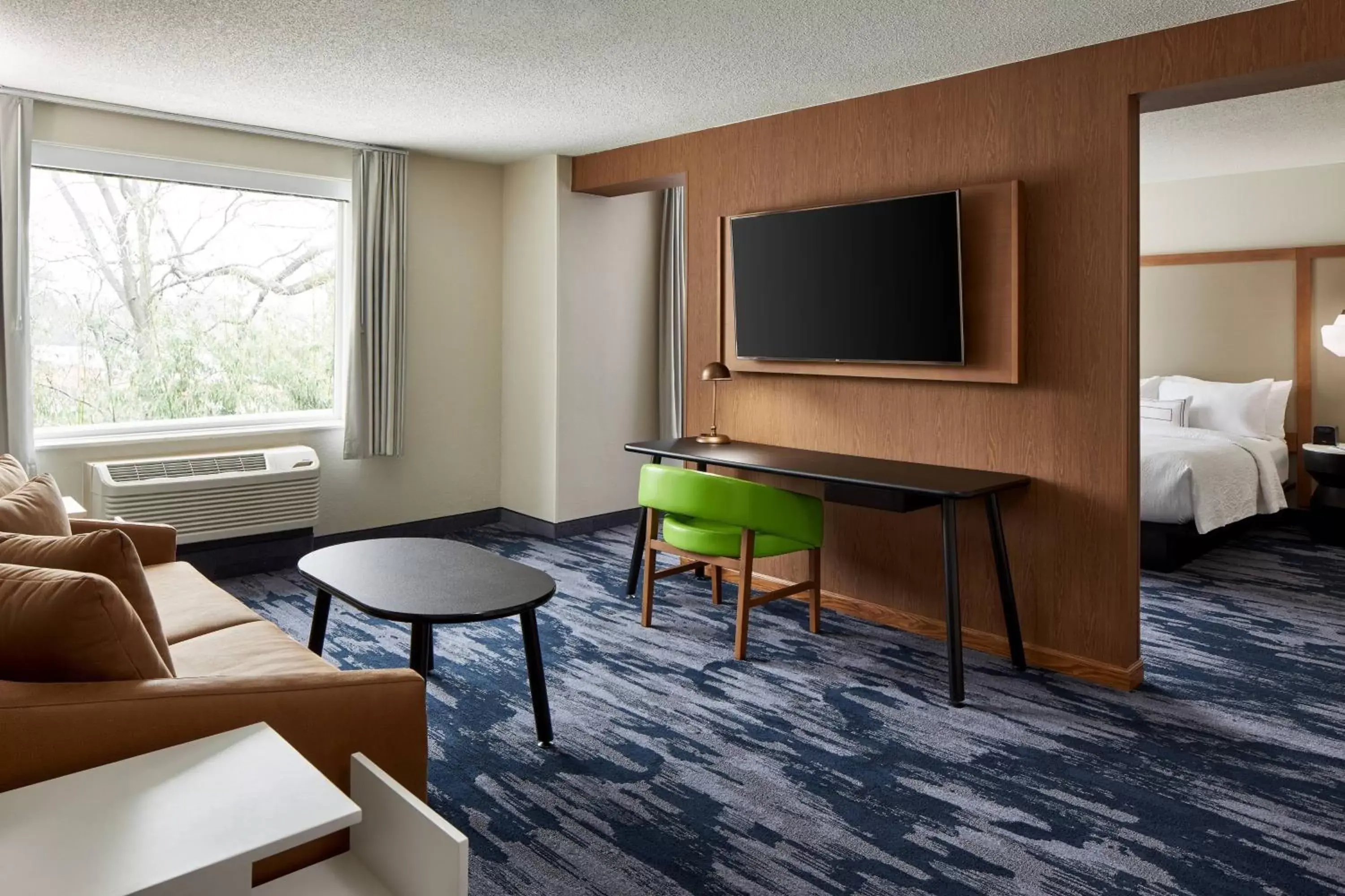 Photo of the whole room, TV/Entertainment Center in Fairfield Inn & Suites by Marriott Virginia Beach/Norfolk Airport