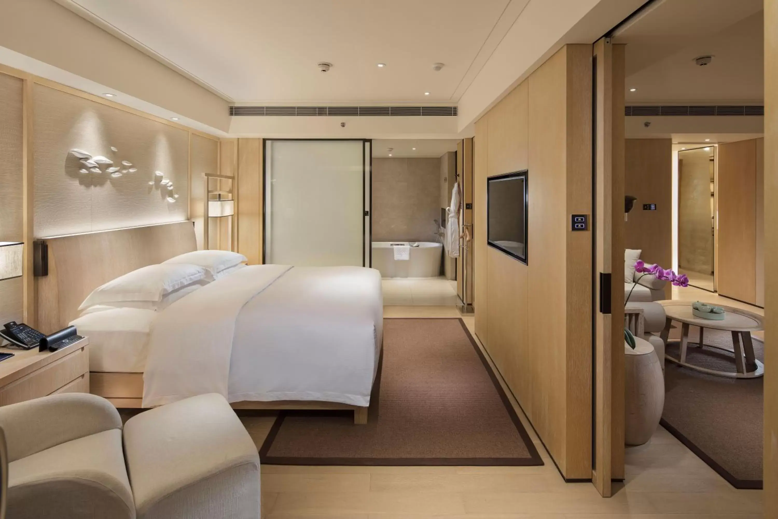 Bedroom, Bed in Hilton Shenzhen Shekou Nanhai