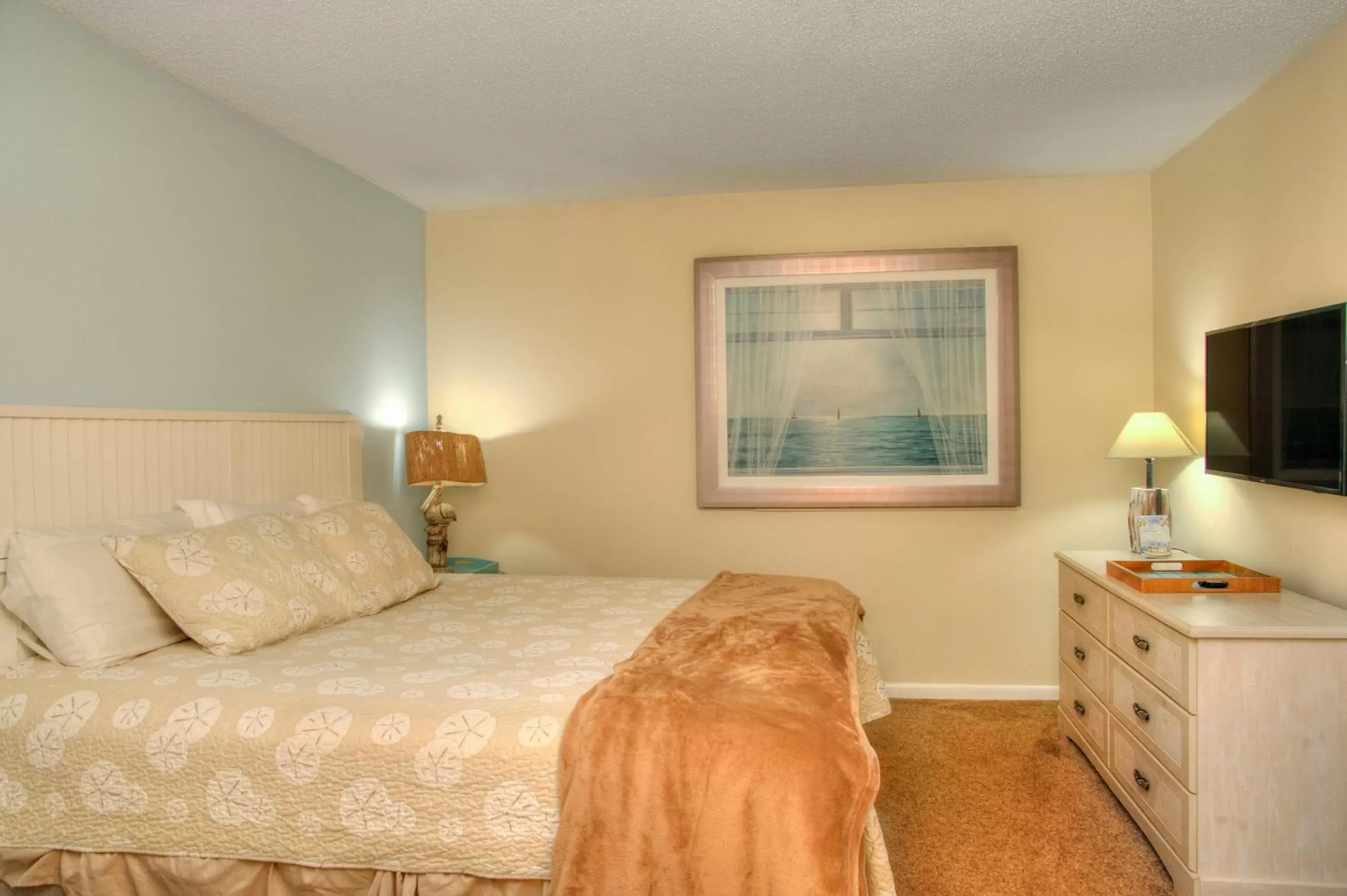 Bed in Ocean Forest Plaza by Palmetto Vacations