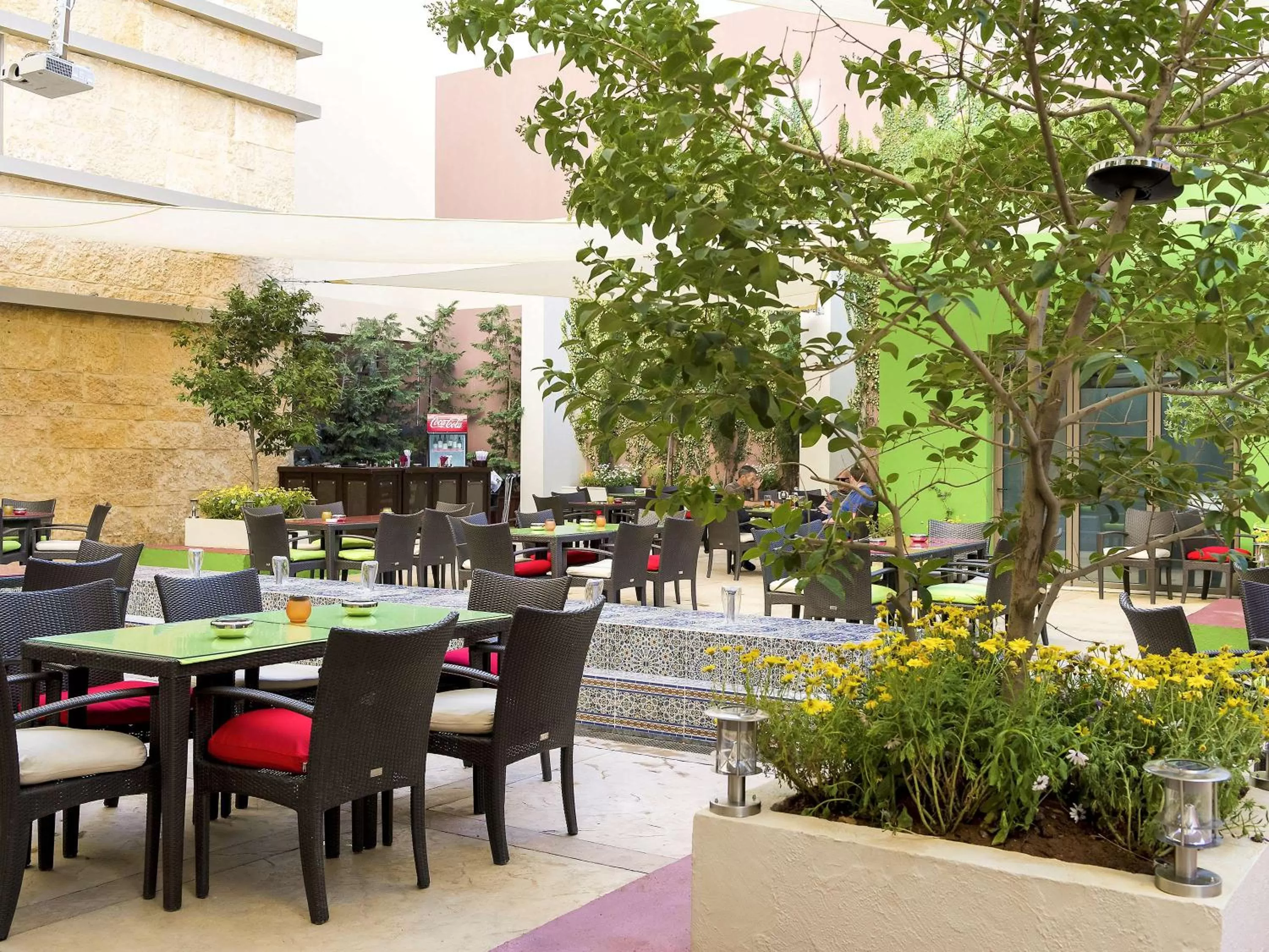 Lounge or bar in ibis Amman