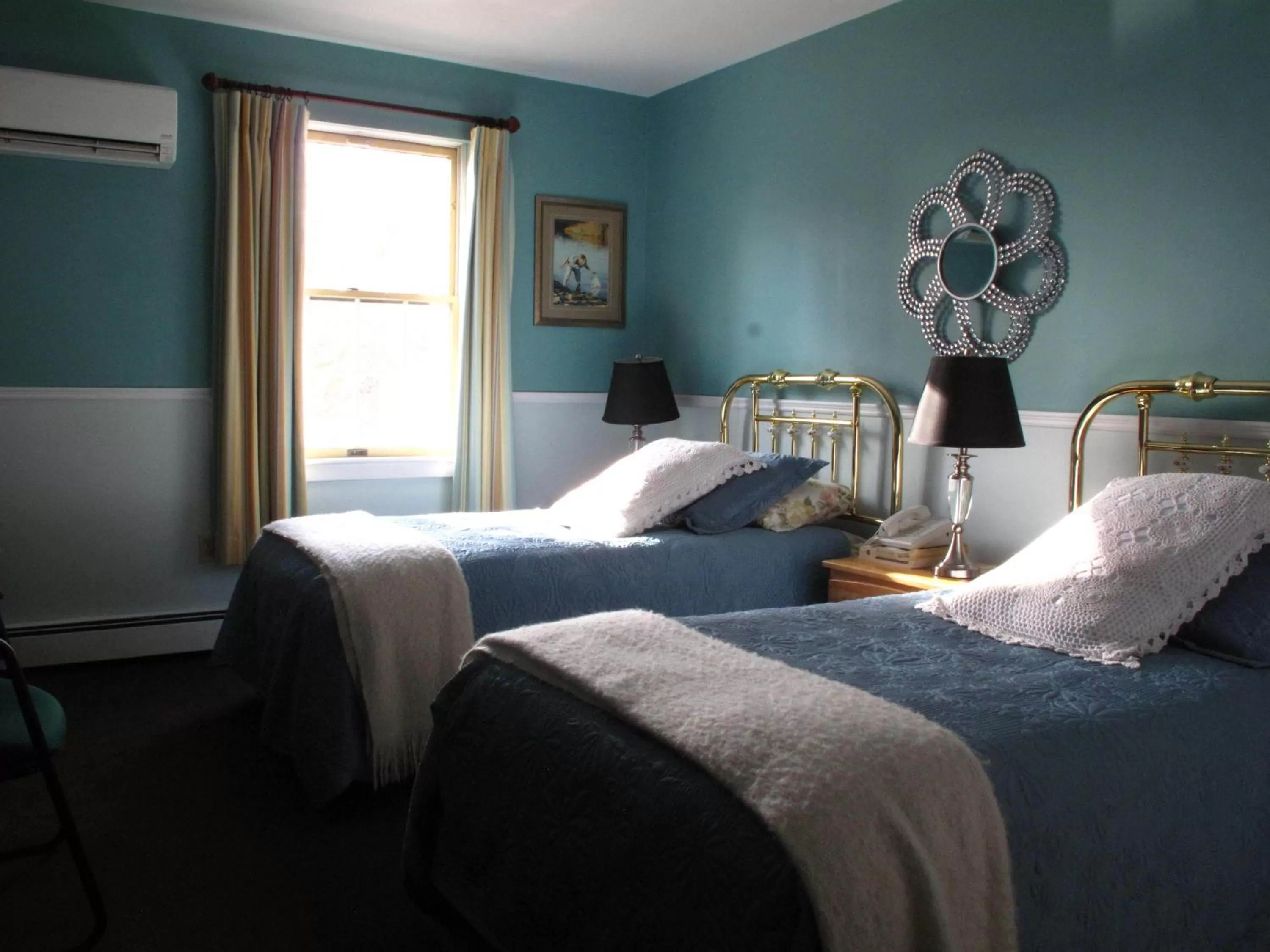 Bed in Garden South Park Inn