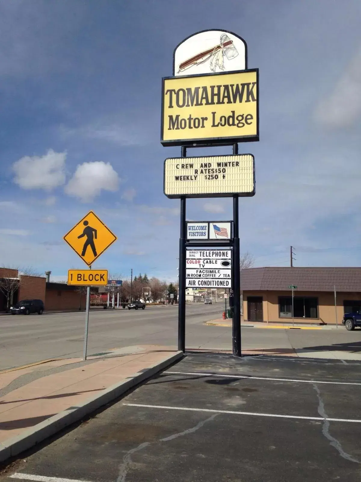 Street view in Tomahawk Motor Lodge