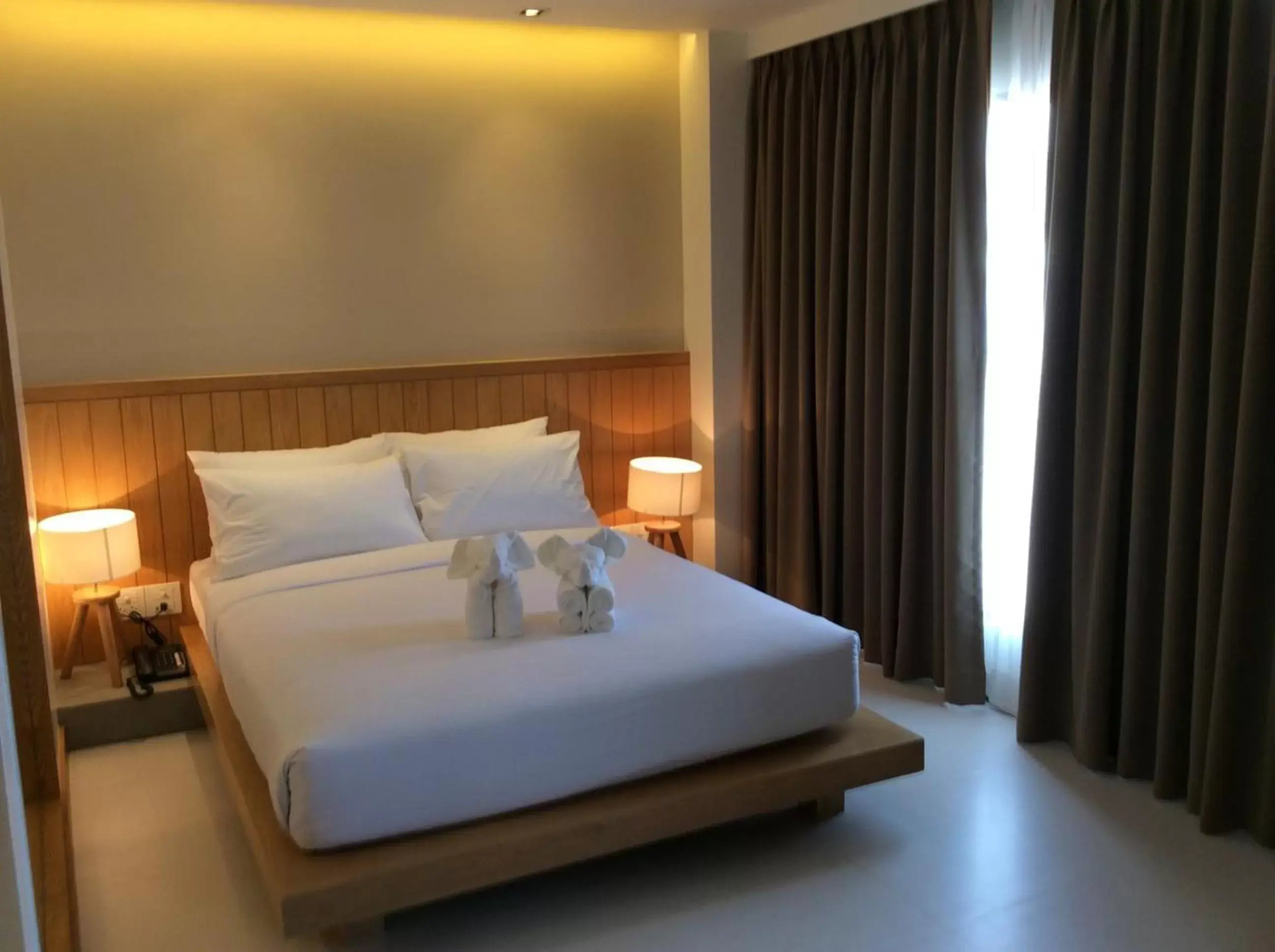 Photo of the whole room, Bed in W14 Pattaya