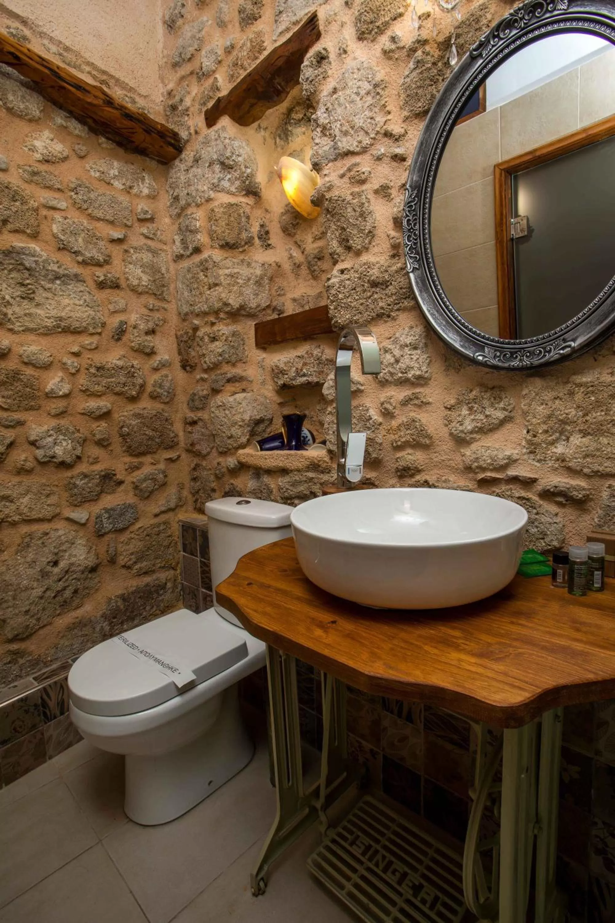 Toilet in Attiki Hotel