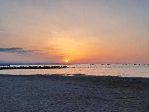 Sunrise/Sunset in Sea Holidays