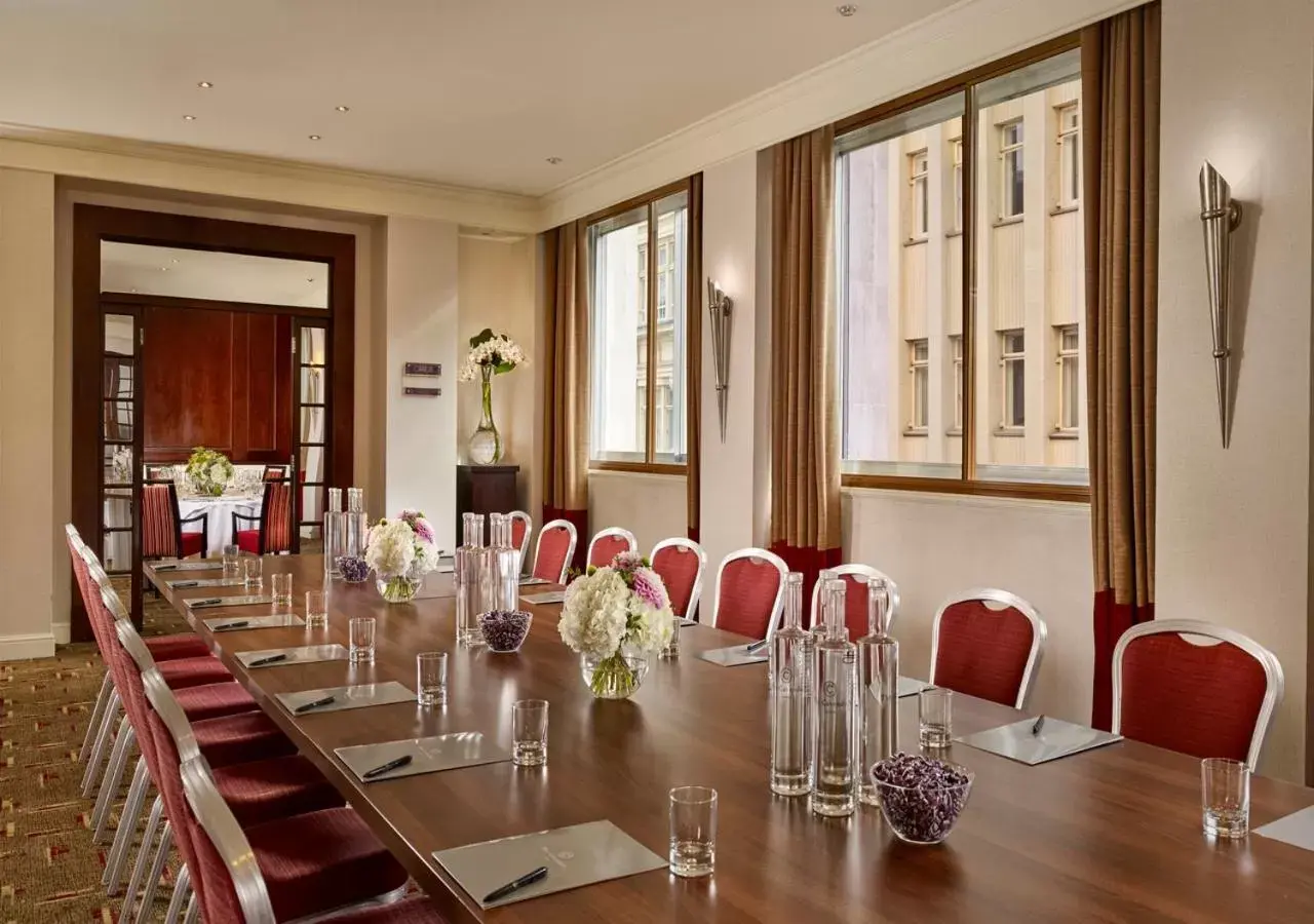 Meeting/conference room, Restaurant/Places to Eat in The Cavendish London