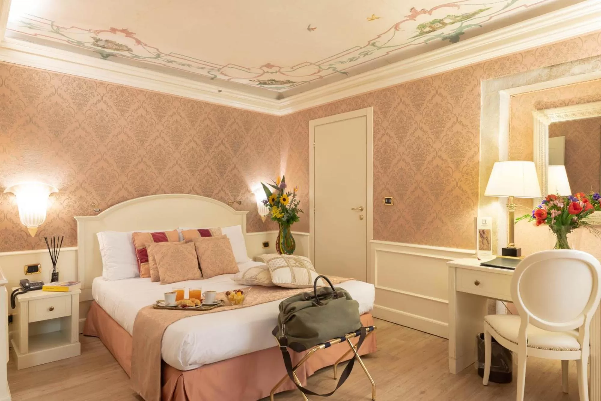 Bed in Duodo Palace Hotel