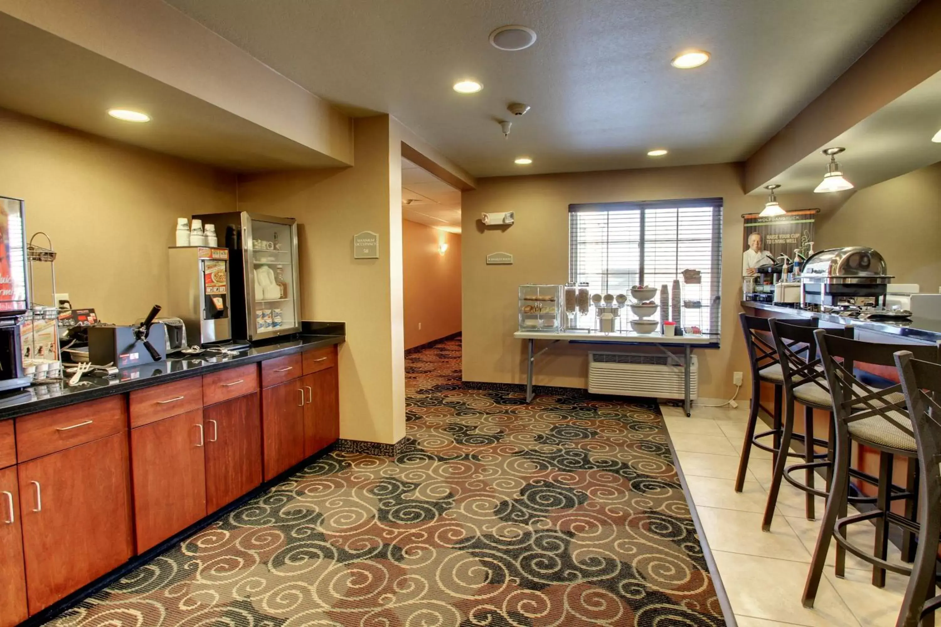 Restaurant/Places to Eat in Cobblestone Inn & Suites - Bottineau