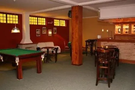 Lounge or bar, Billiards in Pousada Portal das Cerejeiras
