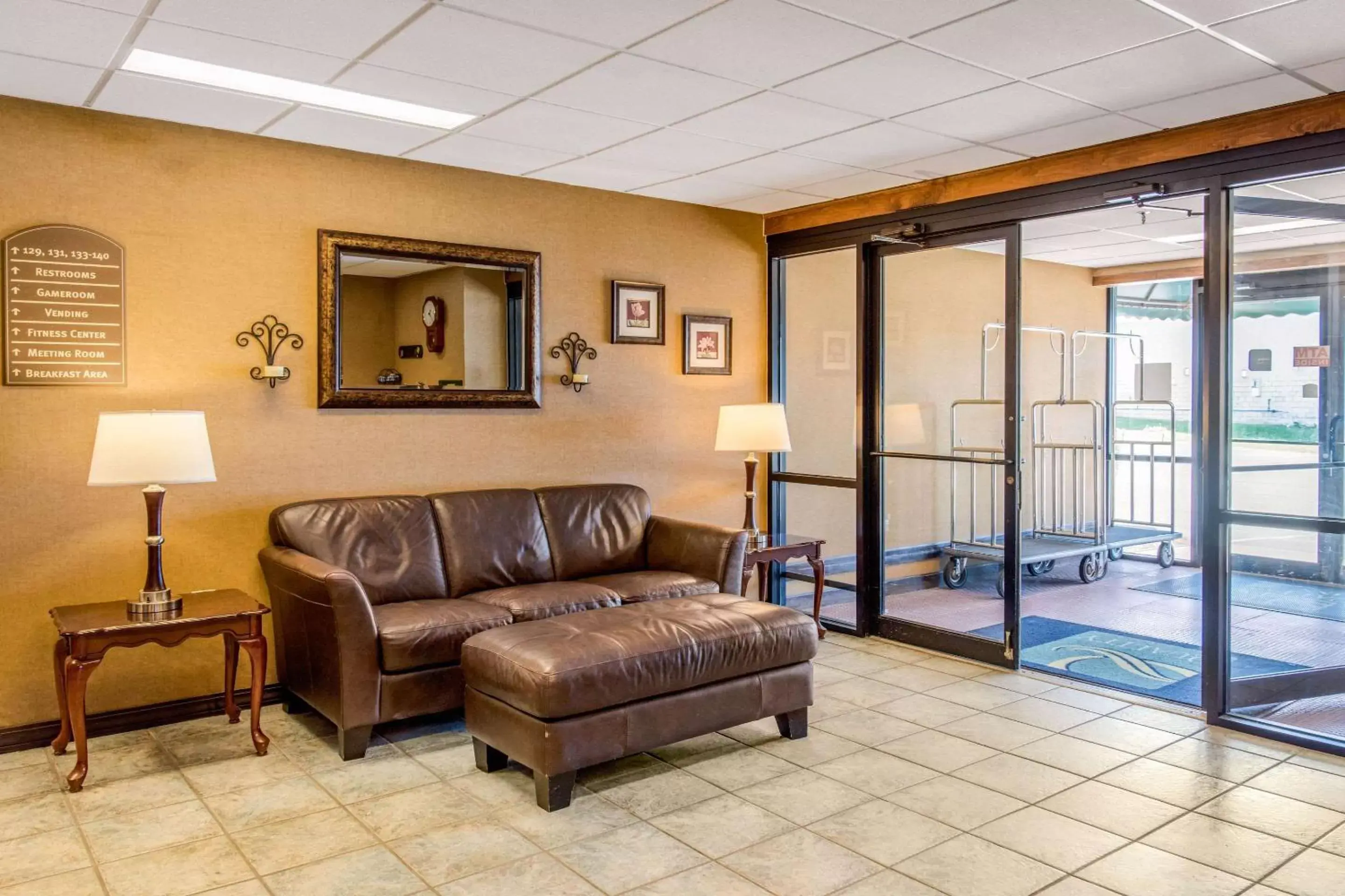 Lobby or reception, Seating Area in Quality Inn at Bangor Mall