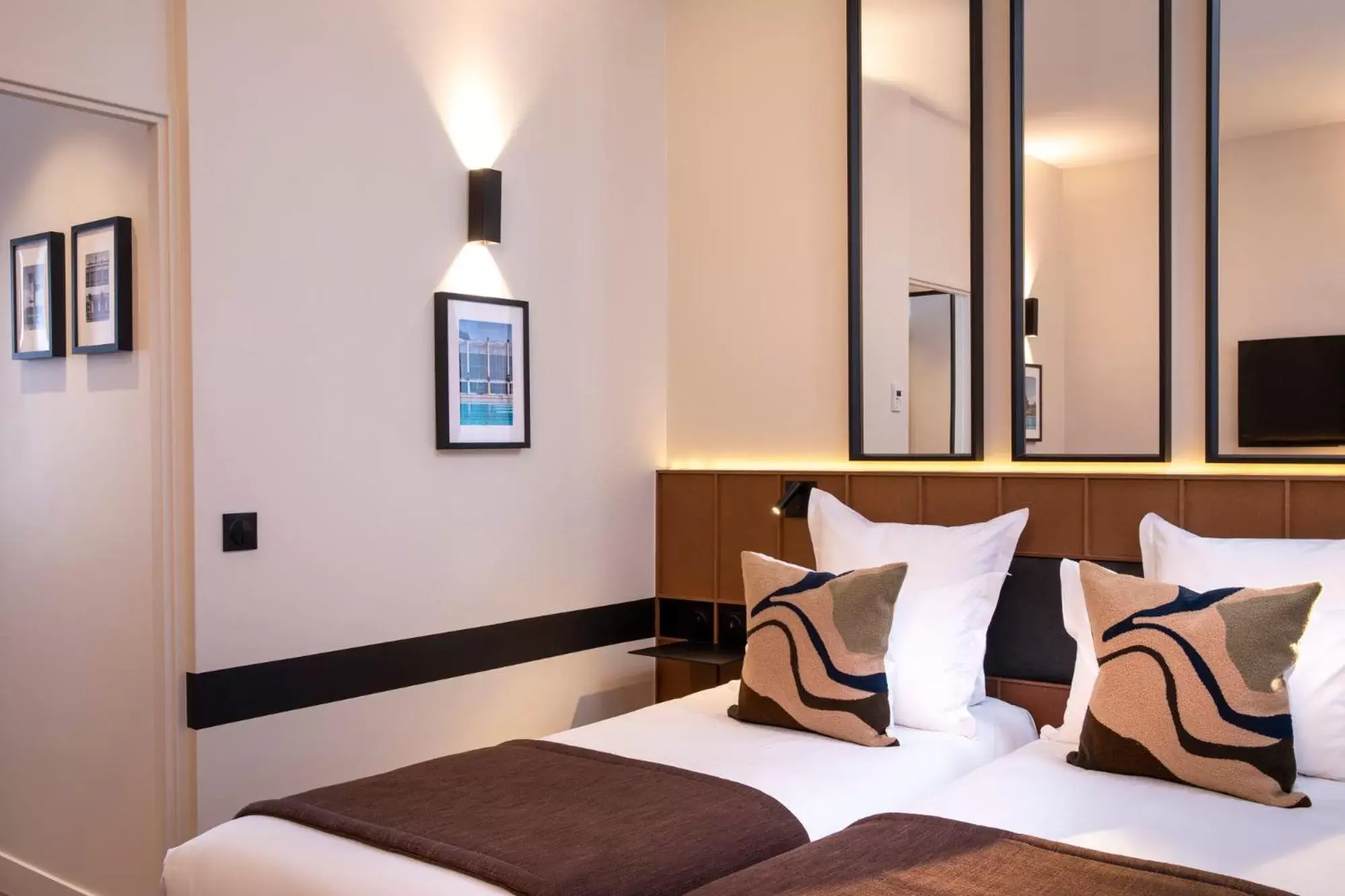 Bed in Hôtel du Port Bed in Hôtel du Port