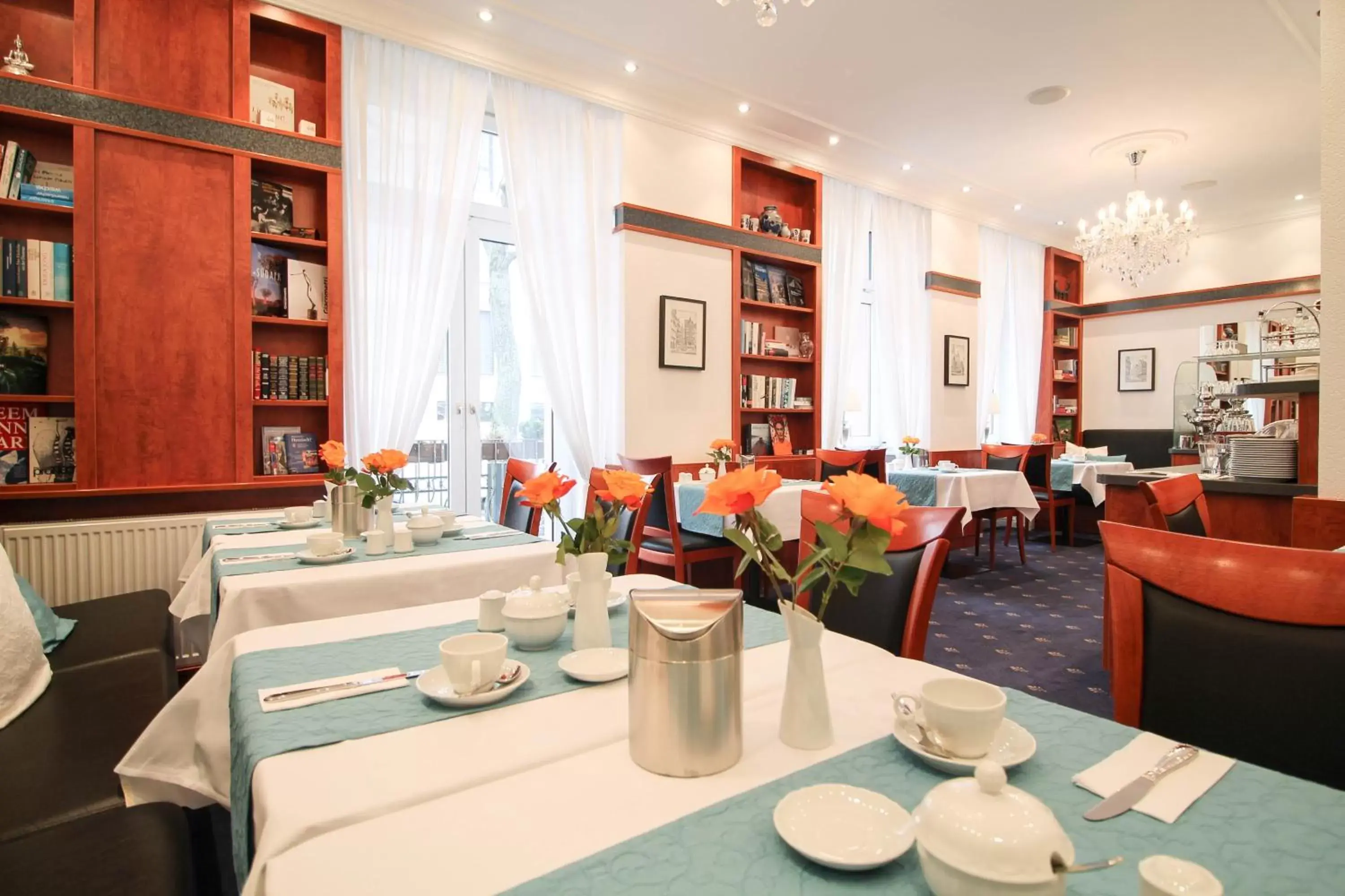 Restaurant/places to eat in Hotel West an der Bockenheimer Warte Restaurant/places to eat in Hotel West an der Bockenheimer Warte