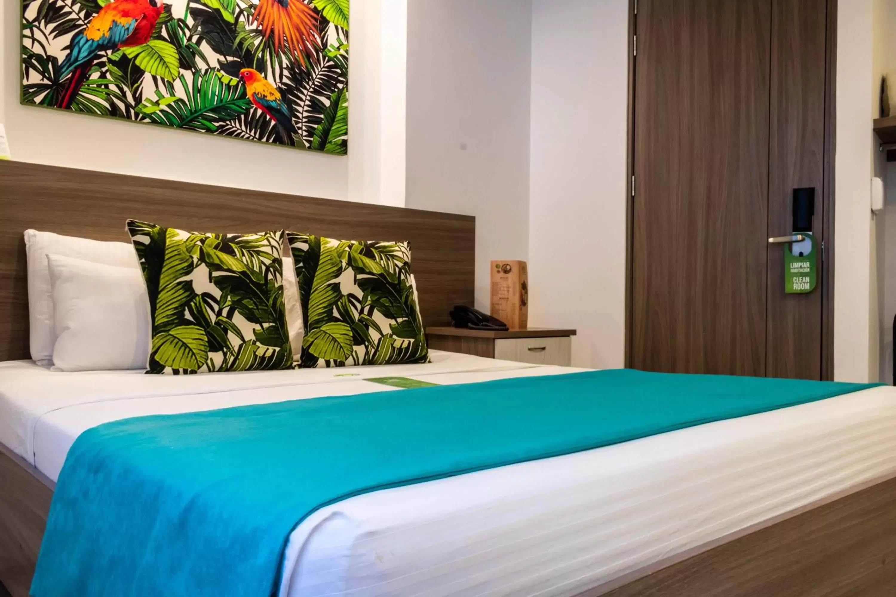 Decorative detail, Bed in Lleras Green Hotel