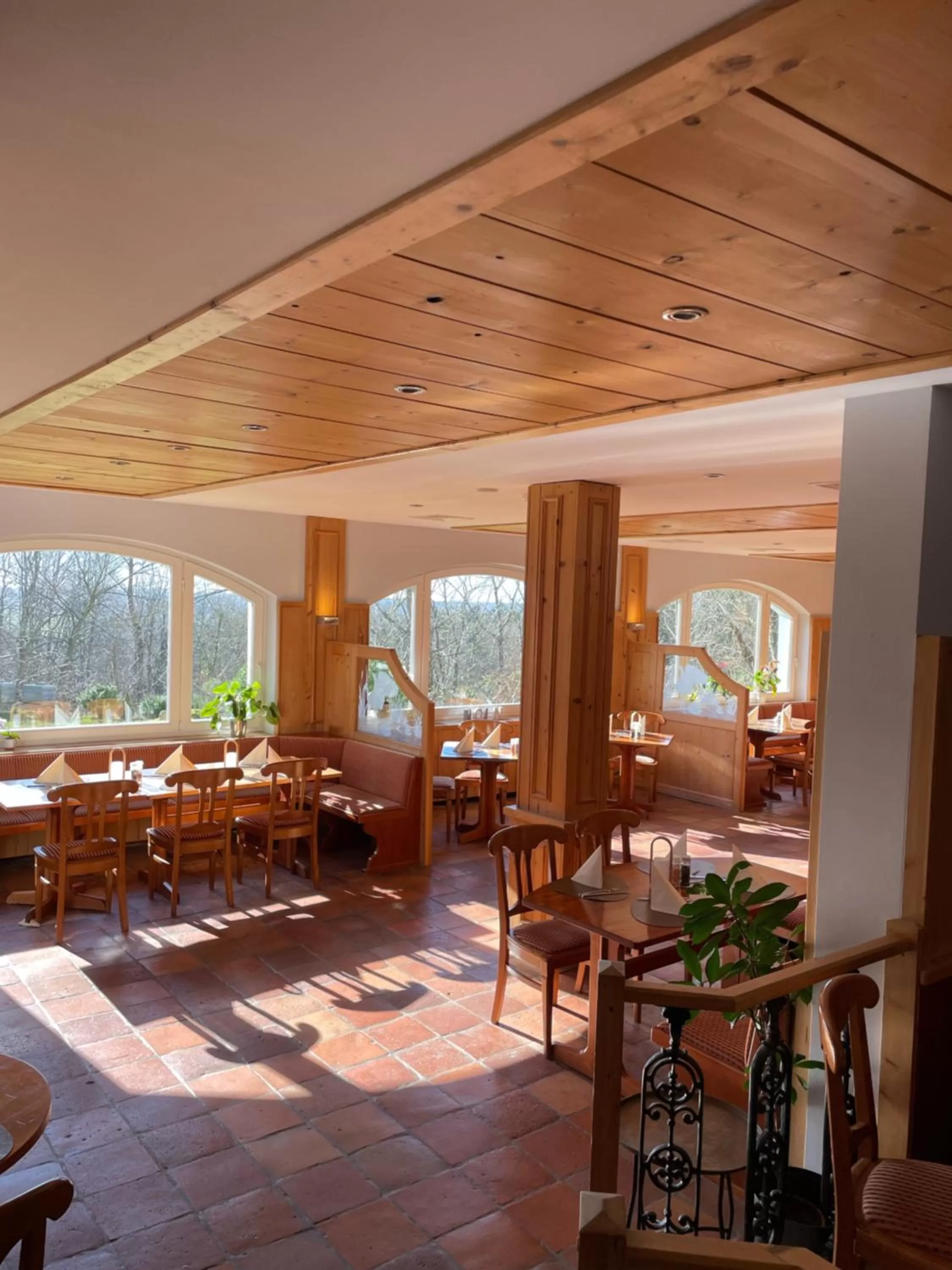 Restaurant/places to eat in Hotel am Rugard