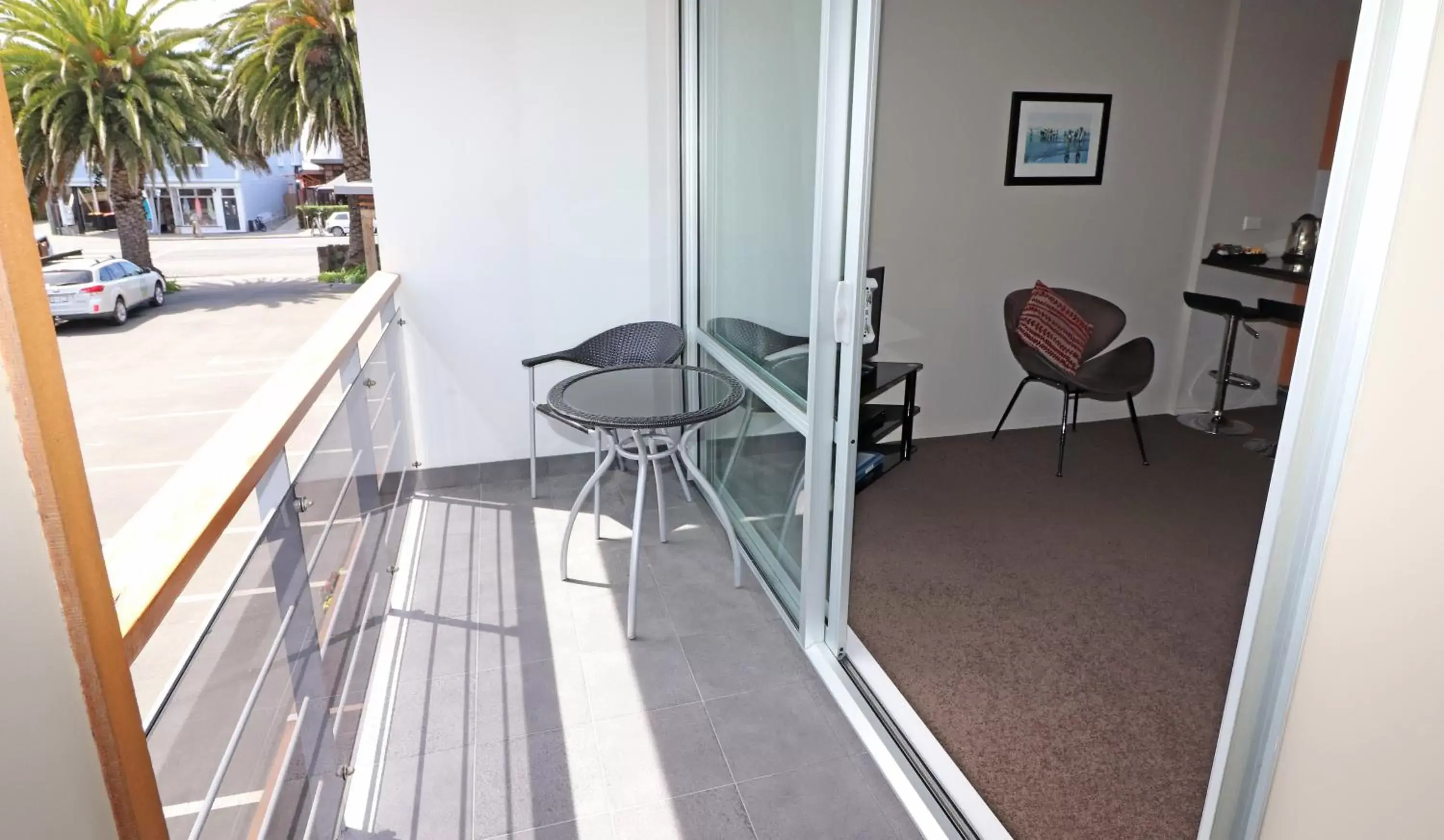 Balcony/Terrace in Sumner Bay Motel