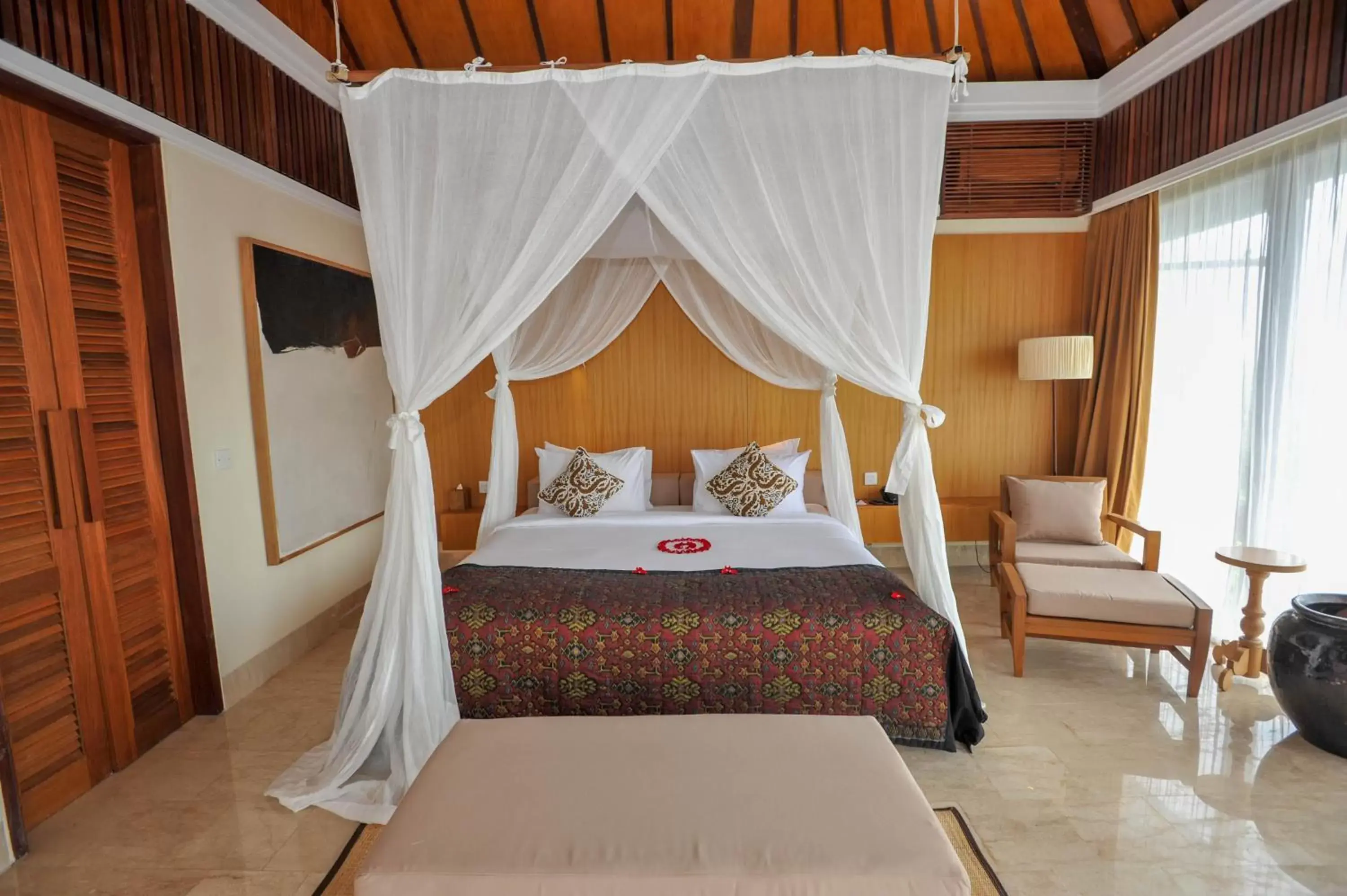 Bedroom, Bed in Komaneka at Rasa Sayang Ubud