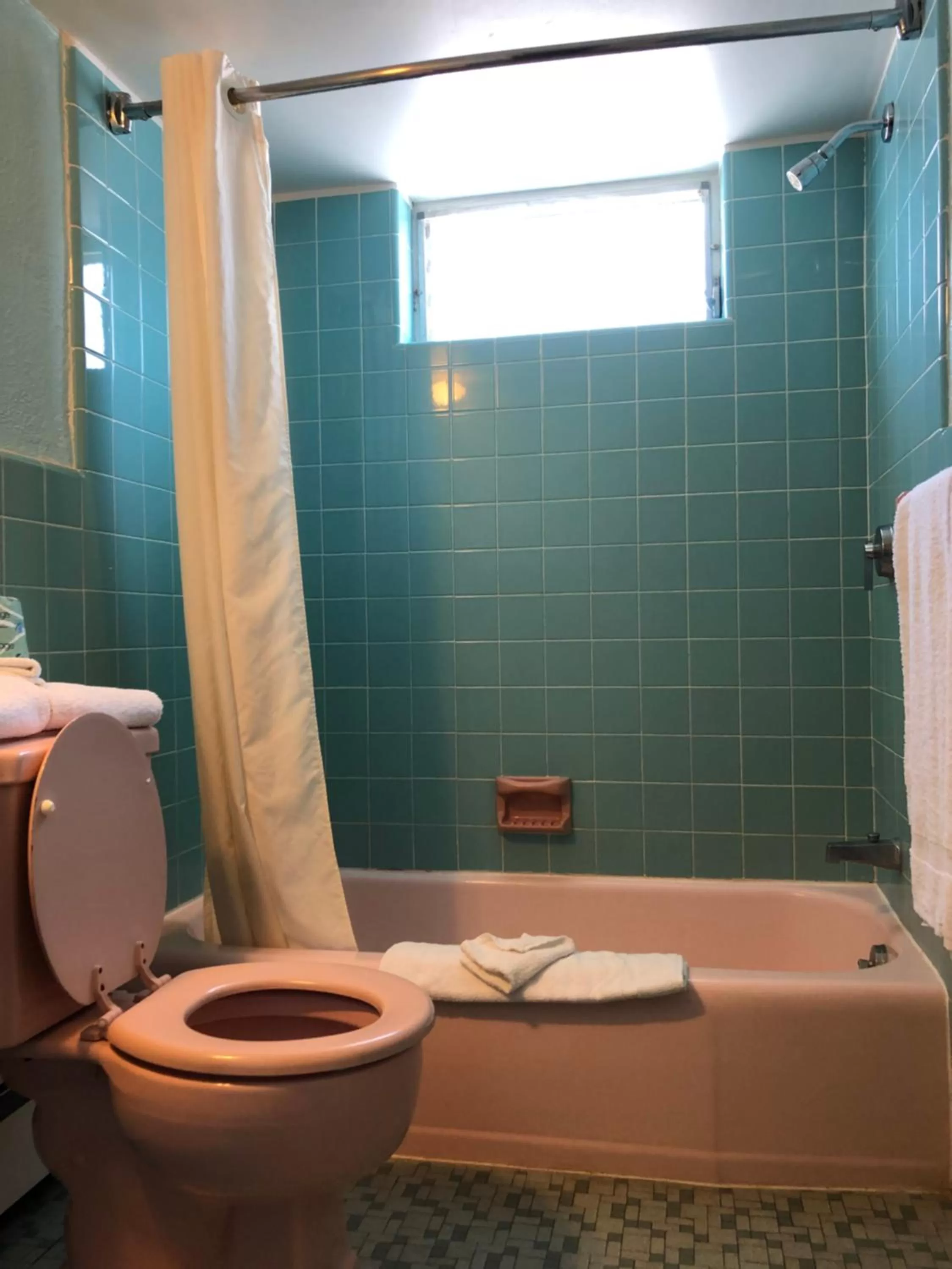 Monaco Motel - Wildwood Beach & Boardwalk